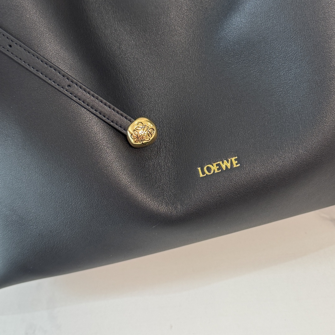 [LOEWE] 로에베 미디엄 스무스 카프스킨 스카프 백 가방 / BA603