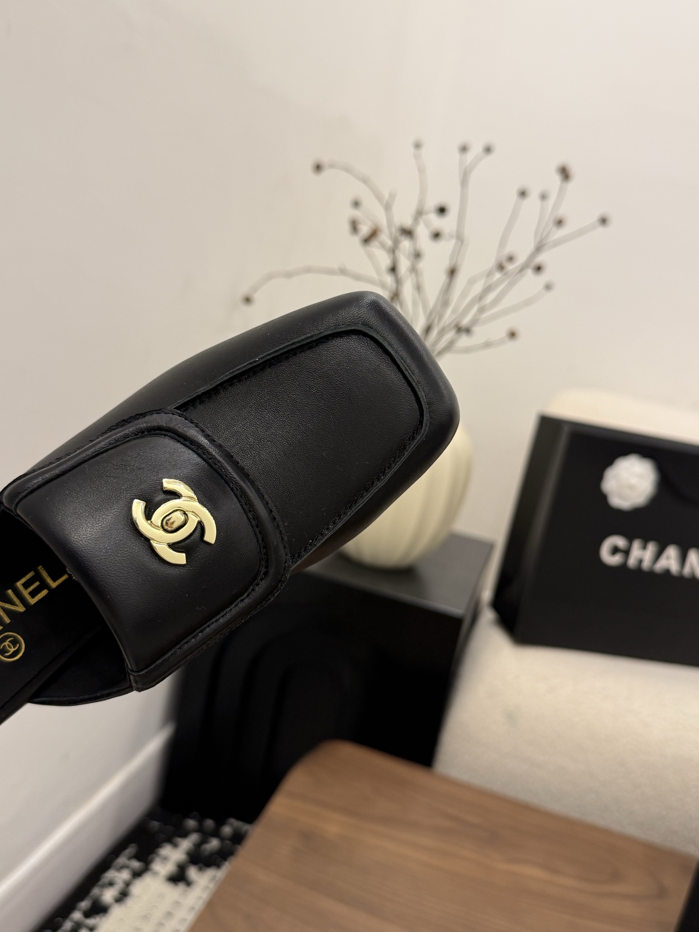 샤넬(CHANEL) 스퀘어토 미들굽 슬리퍼 신발