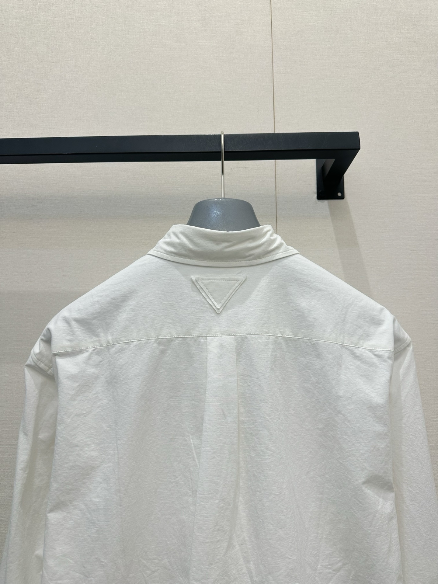 [Prada] 프라다 26SS 코튼 린넨 화이트 셔츠 의류