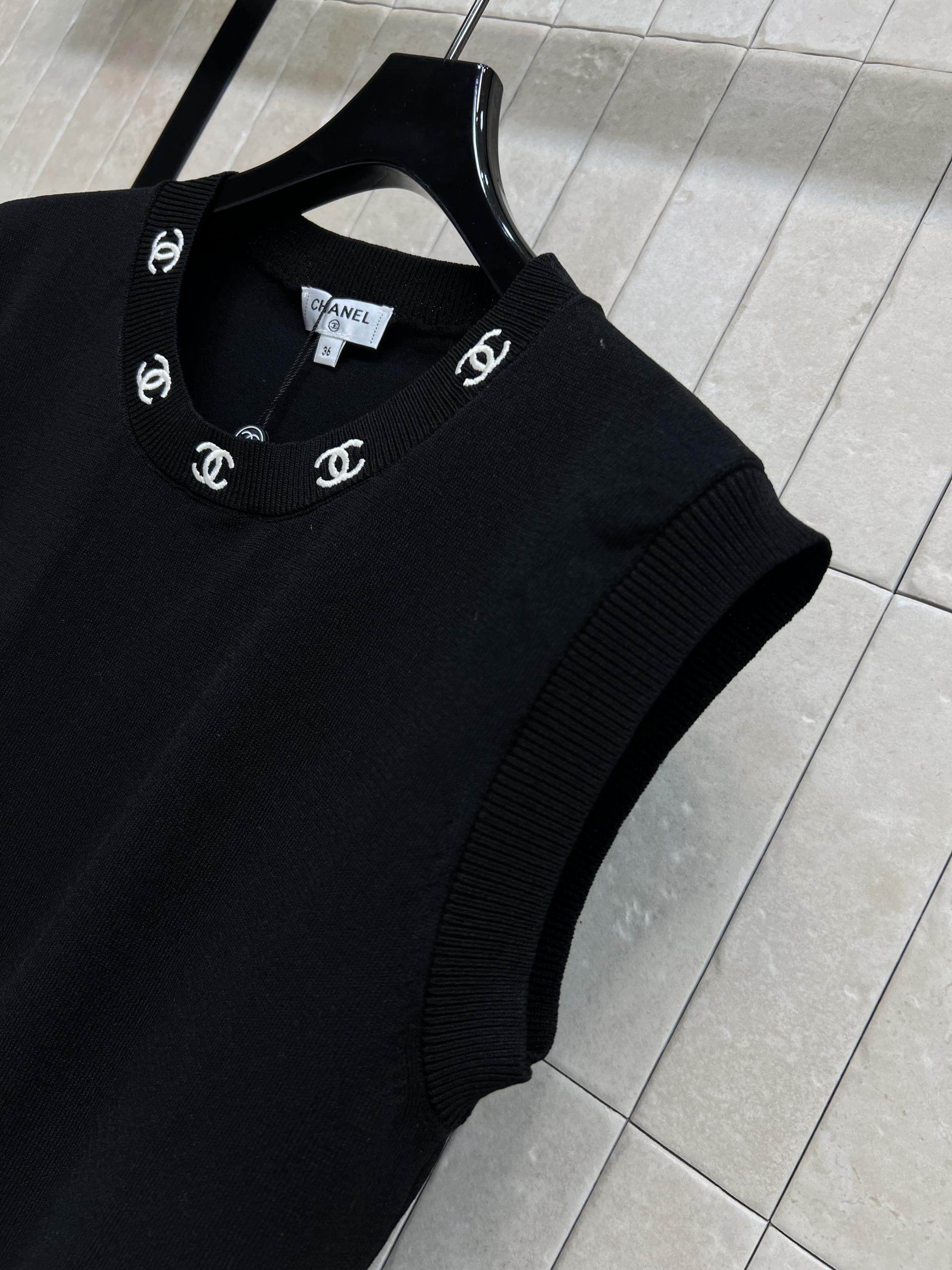 [Chanel] 샤넬 26SS 블랙 자수 니트 민소매 나시 탑 상의 의류