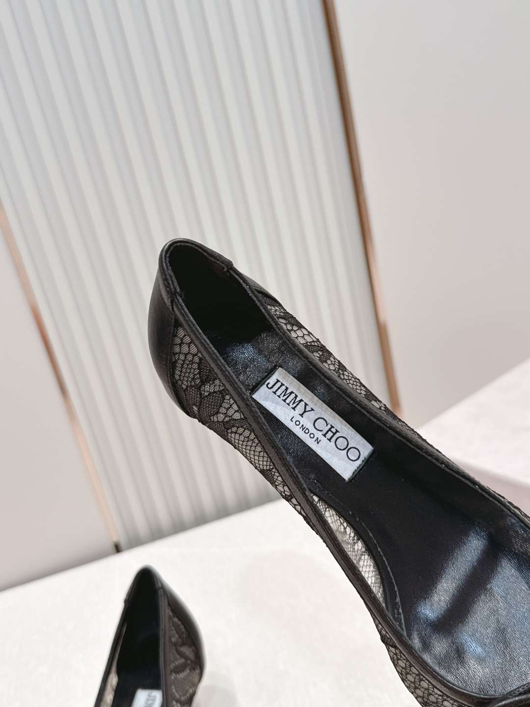 지미추(Jimmy Choo) 레이스업 레이스 포인티드토 펌프스 신발