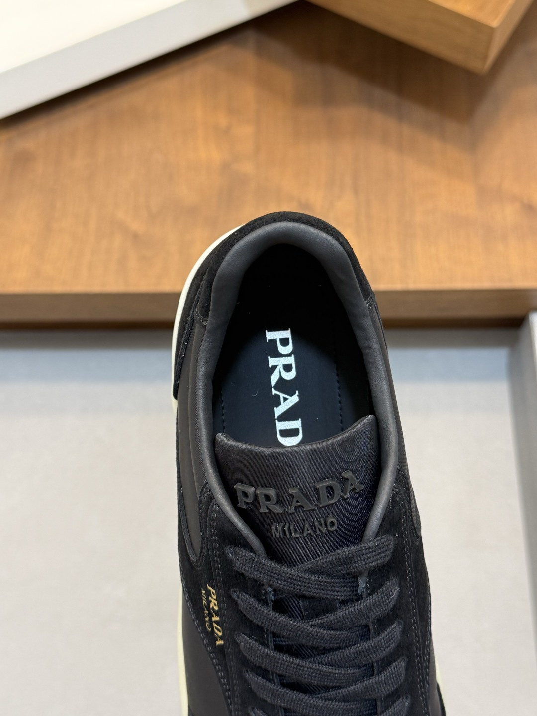 [Prada] 프라다 웨스턴 미니멀 나파 레더 스니커즈 신발