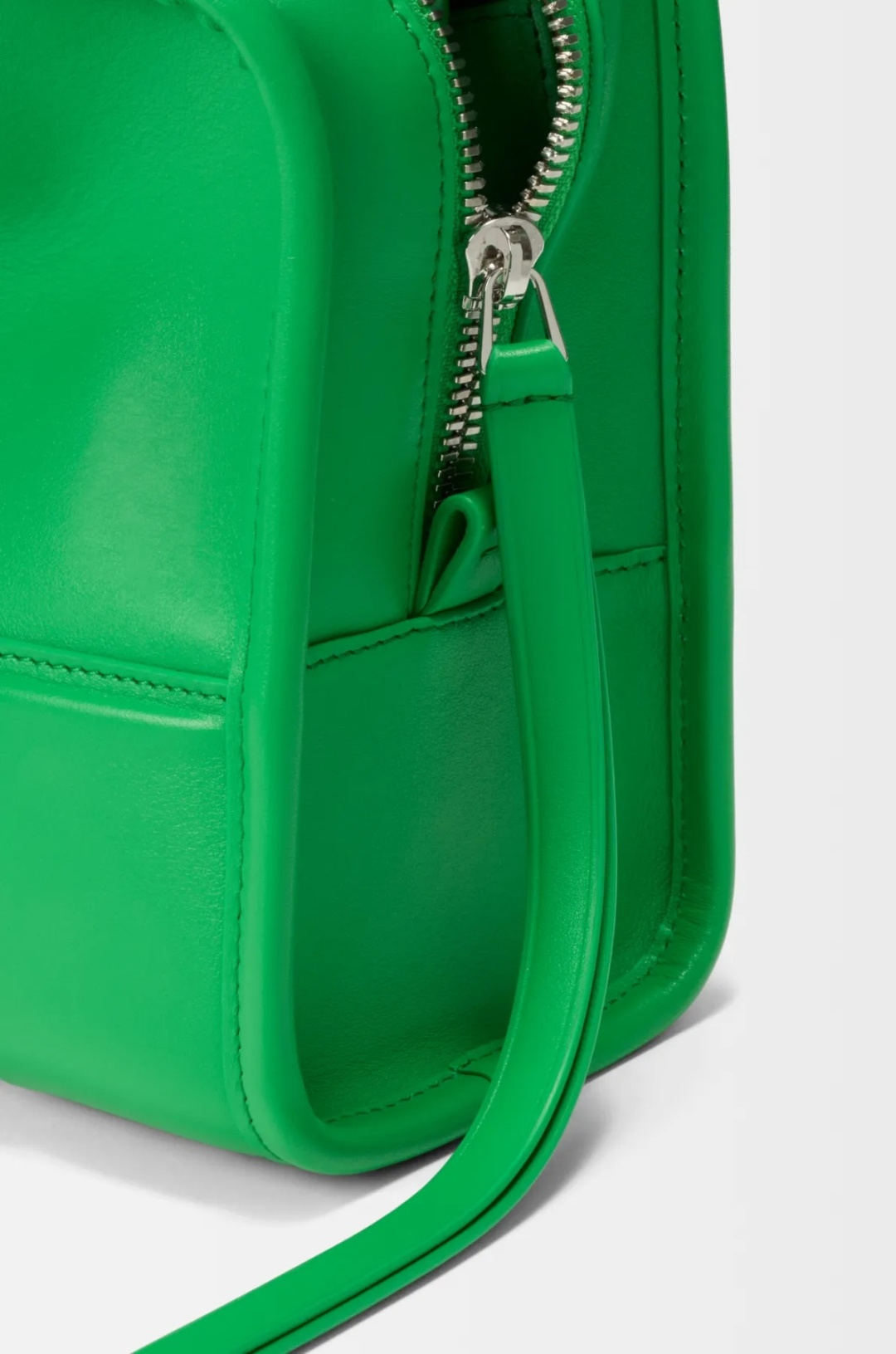 [Loewe] 로에베 Amazona 아마조나 180 소프트 카프스킨 스몰 백 가방