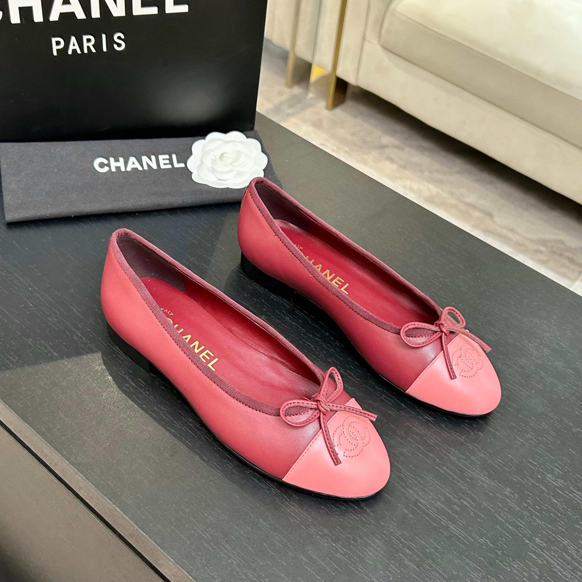 샤넬(CHANEL) 리본 배색 발레리나 플랫슈즈 신발