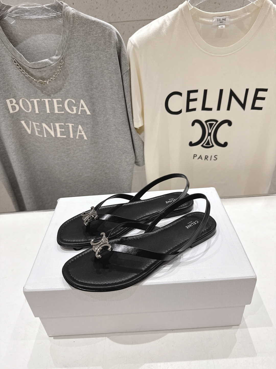 셀린느(CELINE) 트리옹프 로마 샌들 신발