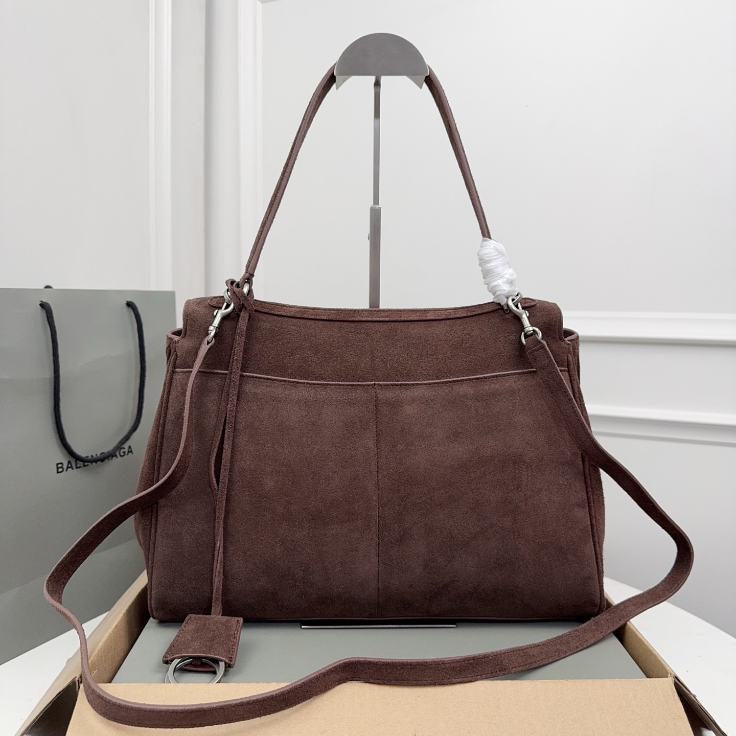 BALENCIAGA 발렌시아가 Rodeo 로데오 미디엄 핸드백 (스웨이드 카프스킨 / 램스킨 라이닝) 가방