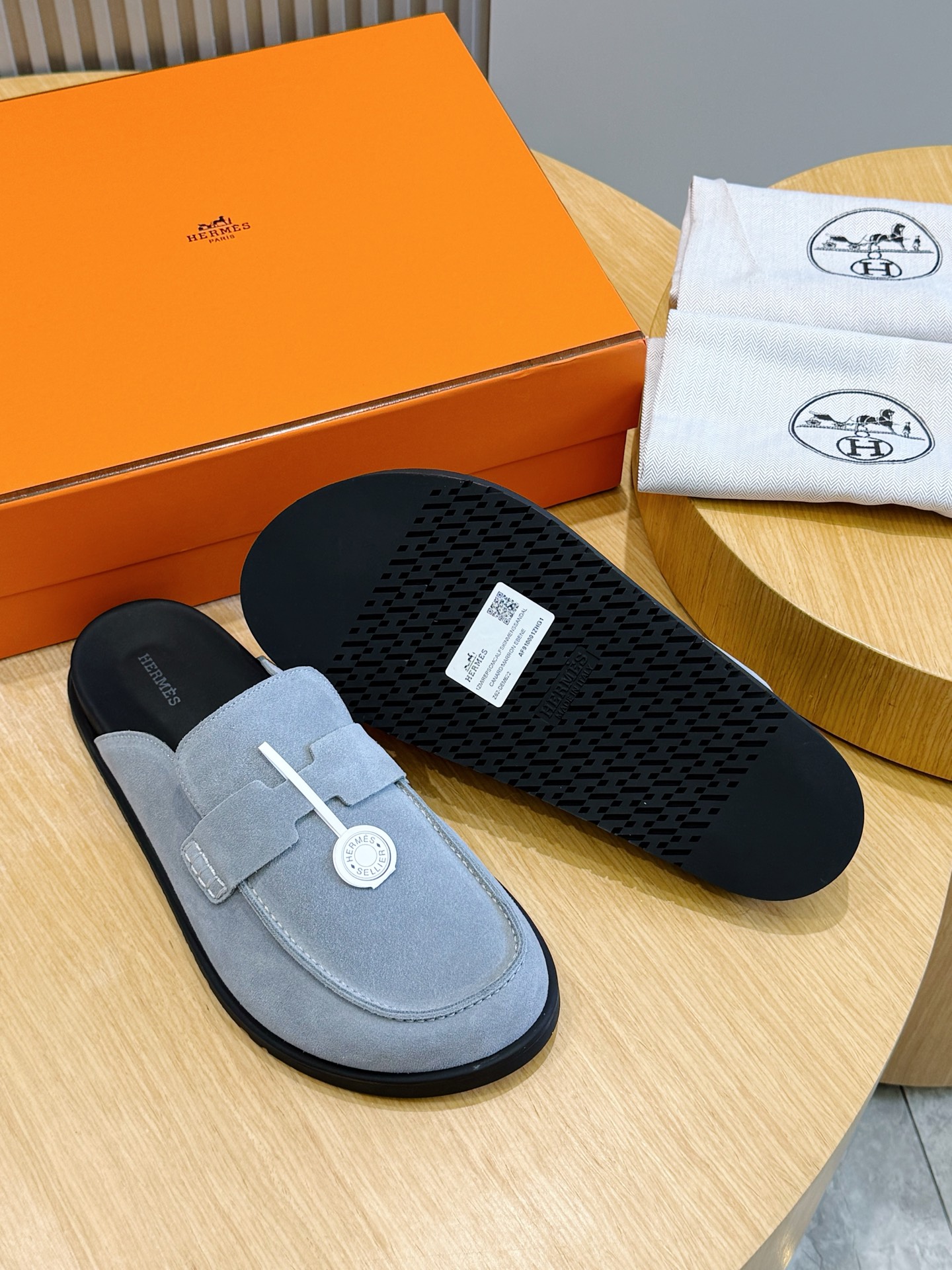 Hermes 에르메스 H 로고 스웨이드 뮬 슬리퍼 신발