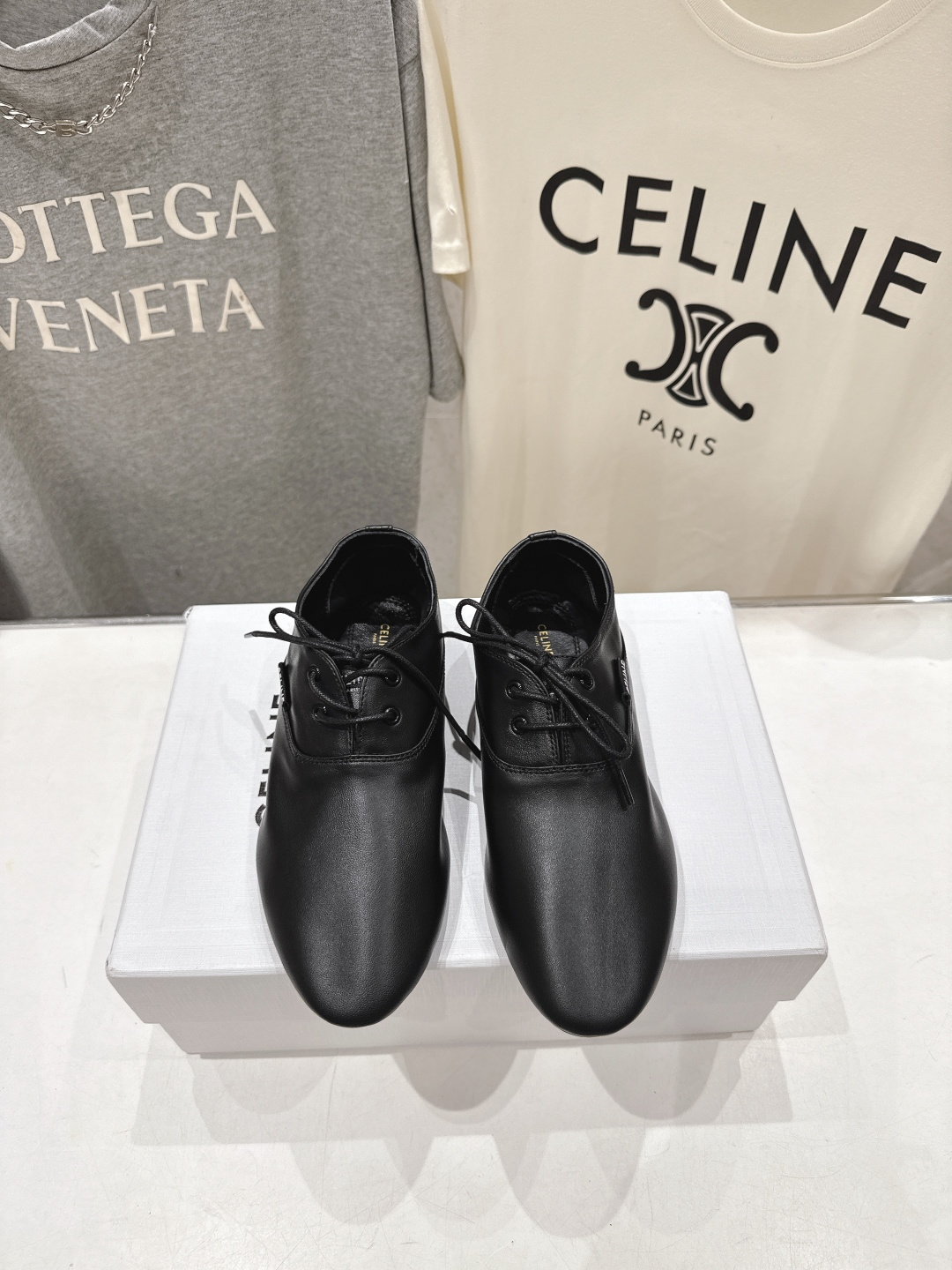 셀린느(CELINE) 메리제인 브로그 로퍼 신발