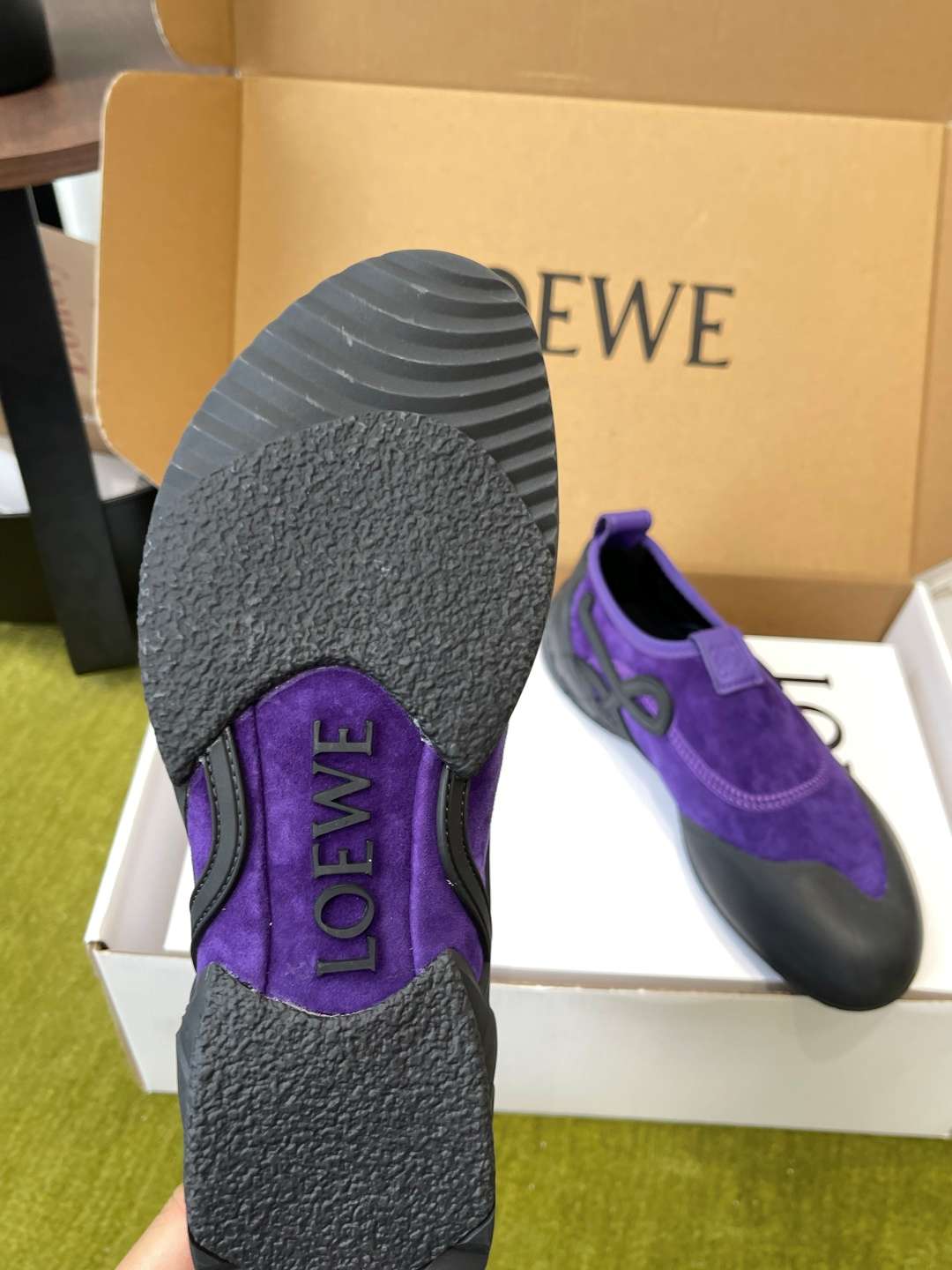 로에베(LOEWE) 스웨이드 러버토 클라이밍 스니커즈 신발