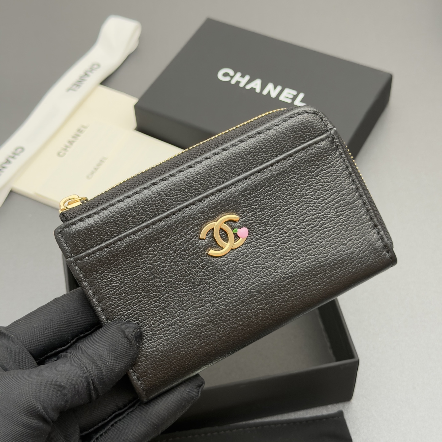 [Chanel] 샤넬 메탈 로고 지퍼 카드/코인 지갑