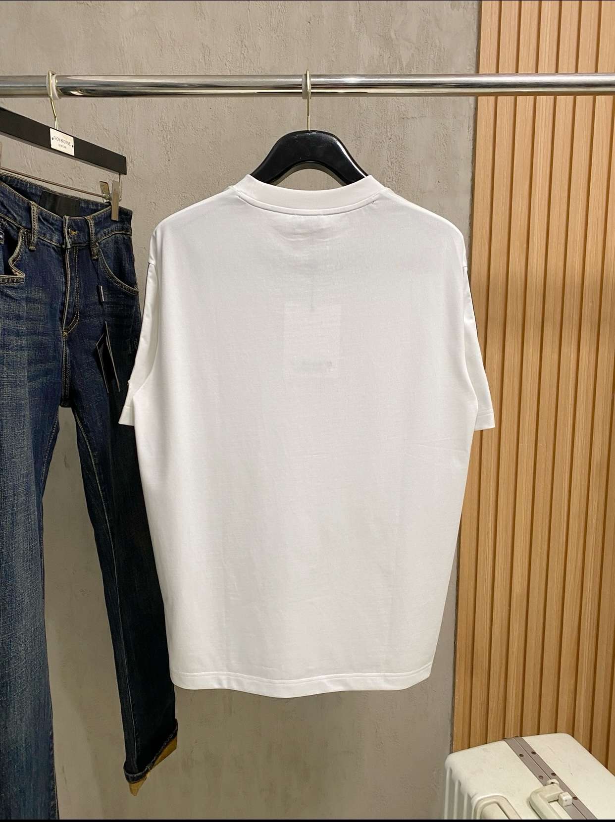 프라다(PRADA) 앵커 로프 삼각 로고 반팔 티셔츠 상의 의류