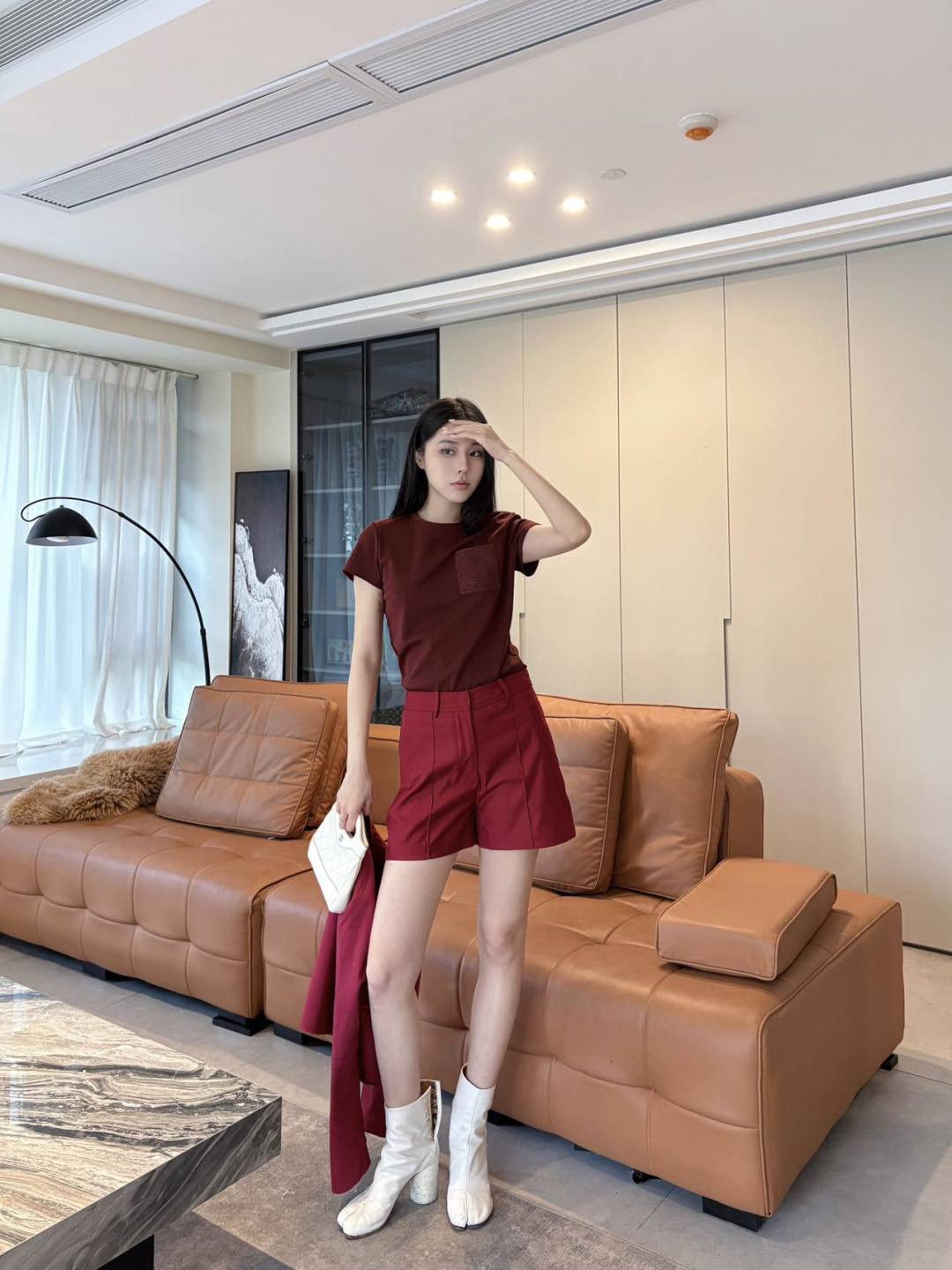 [Hermes] 에르메스 26SS 크롭 슬림핏 반팔 티셔츠 의류