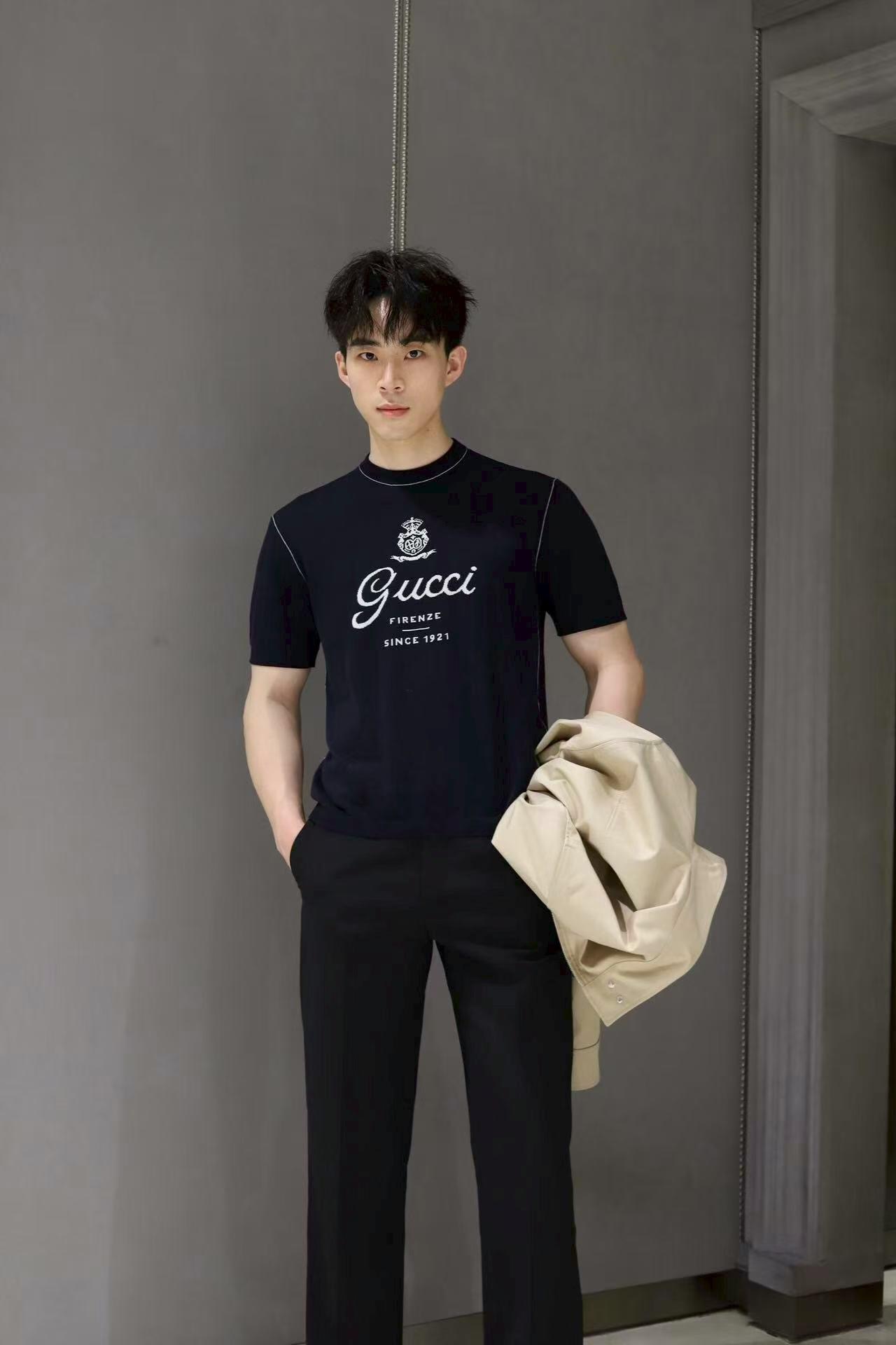 구찌(GUCCI) 인타르시아 니트 반팔 티셔츠 의류