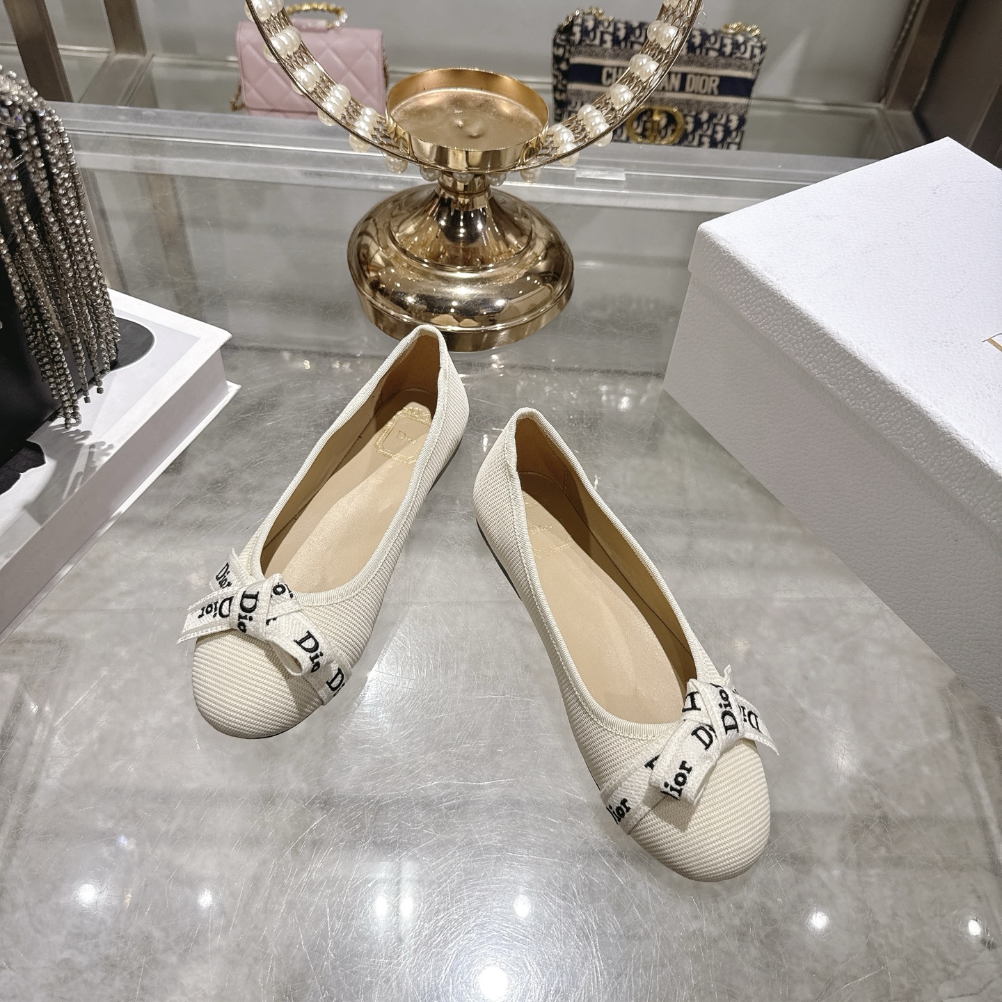 디올(DIOR) 리본 스트랩 메리제인 플랫슈즈 신발
