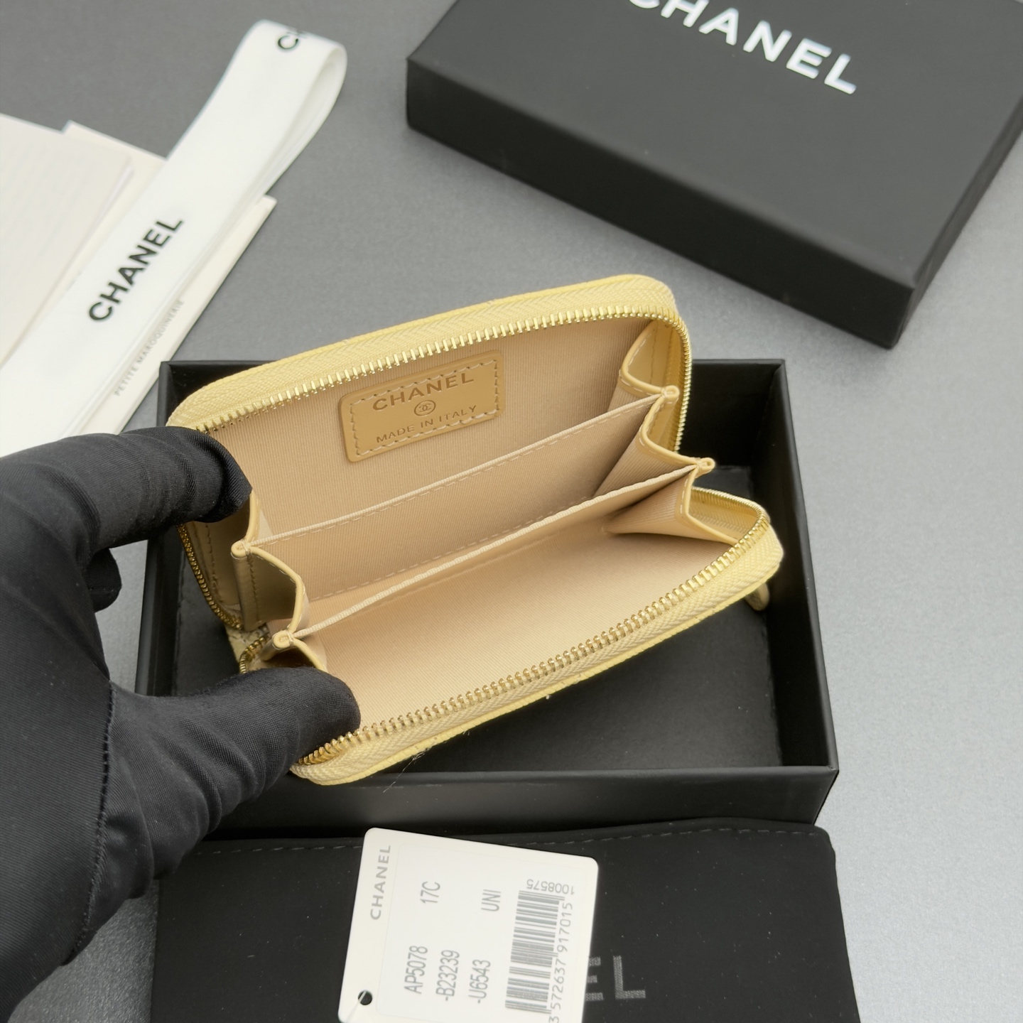 [Chanel] 샤넬 26SS 캐비어 멀티 젬스톤 미니 지퍼 코인 퍼스 지갑