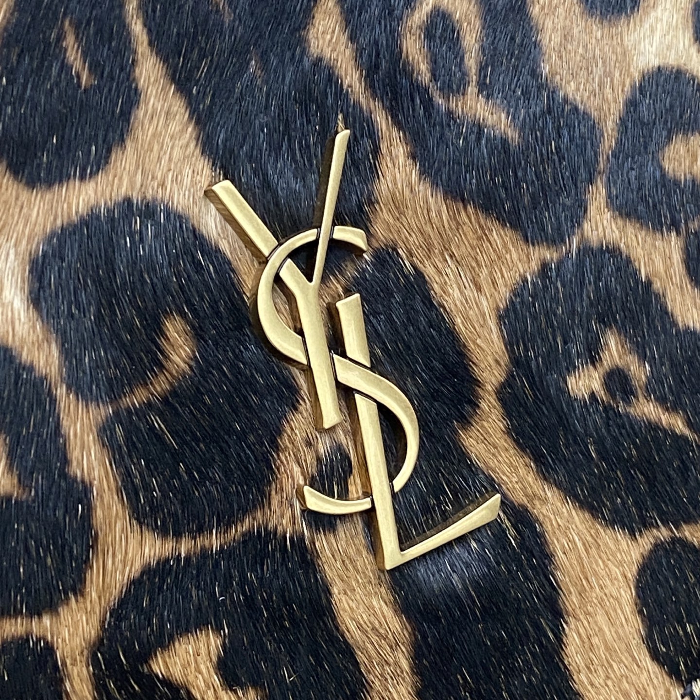 YSL 생로랑 엔벨로프(Envelope) 대형 레오파드 숄더백 가방