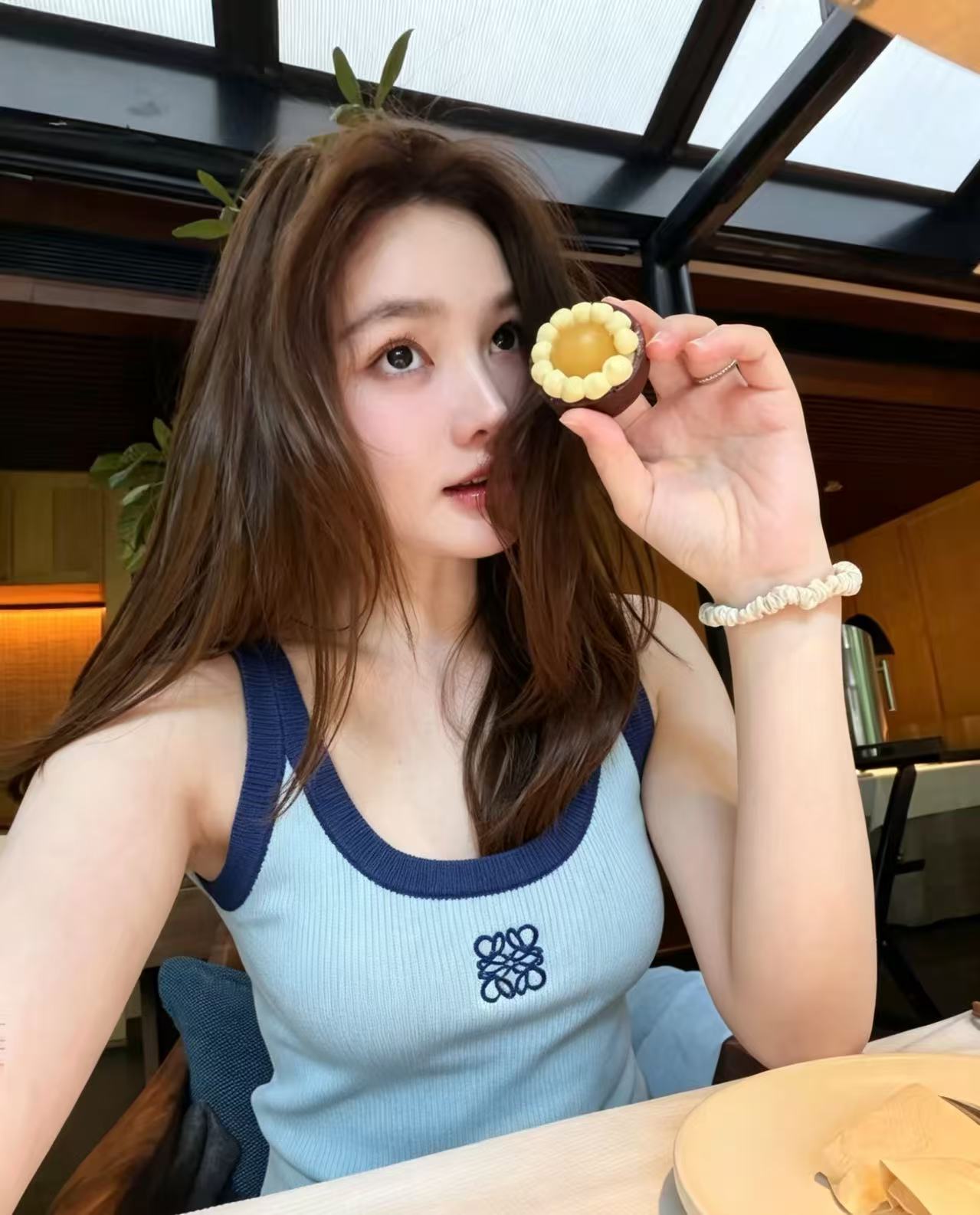 [Loewe] 로에베 배색 니트 민소매 나시 탑 상의 의류