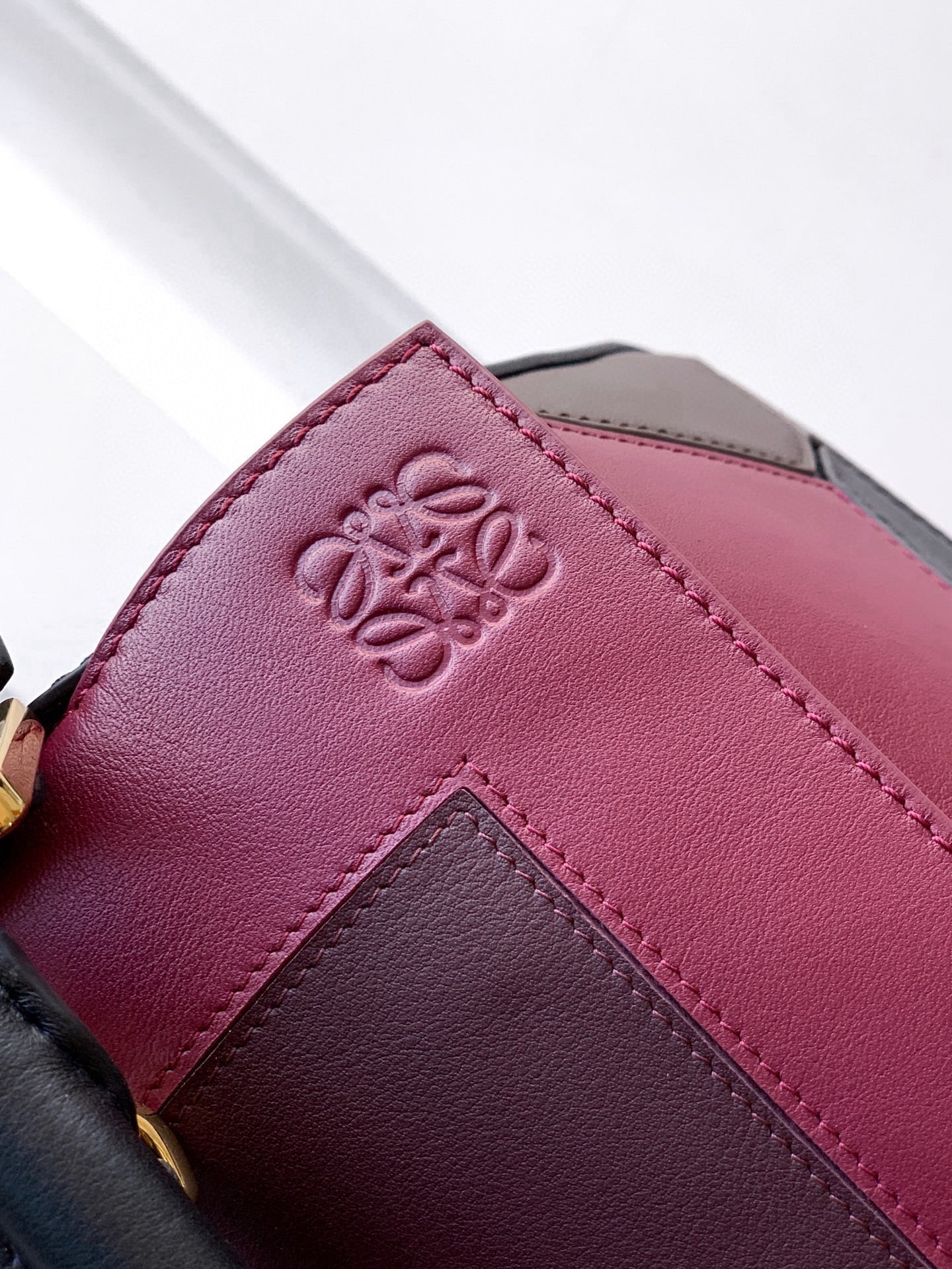 Loewe 로에베 퍼즐(Puzzle) 스몰 나파 소가죽 핸드백 (조셉 앨버스 콜라보 에디션) 가방