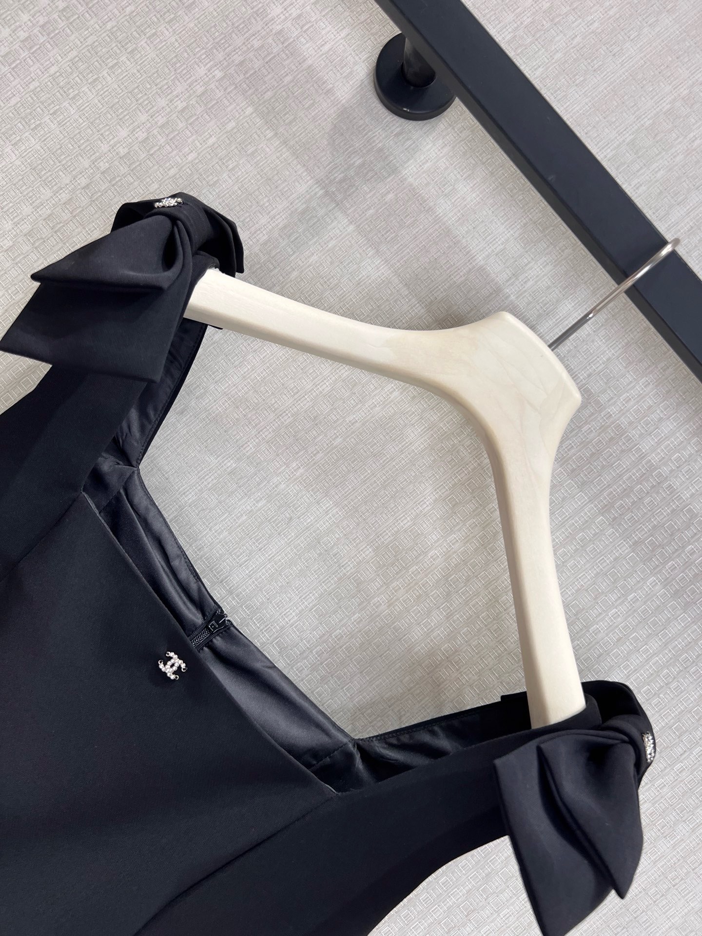 [Chanel] 샤넬 리본 스퀘어넥 리틀 블랙 원피스 의류