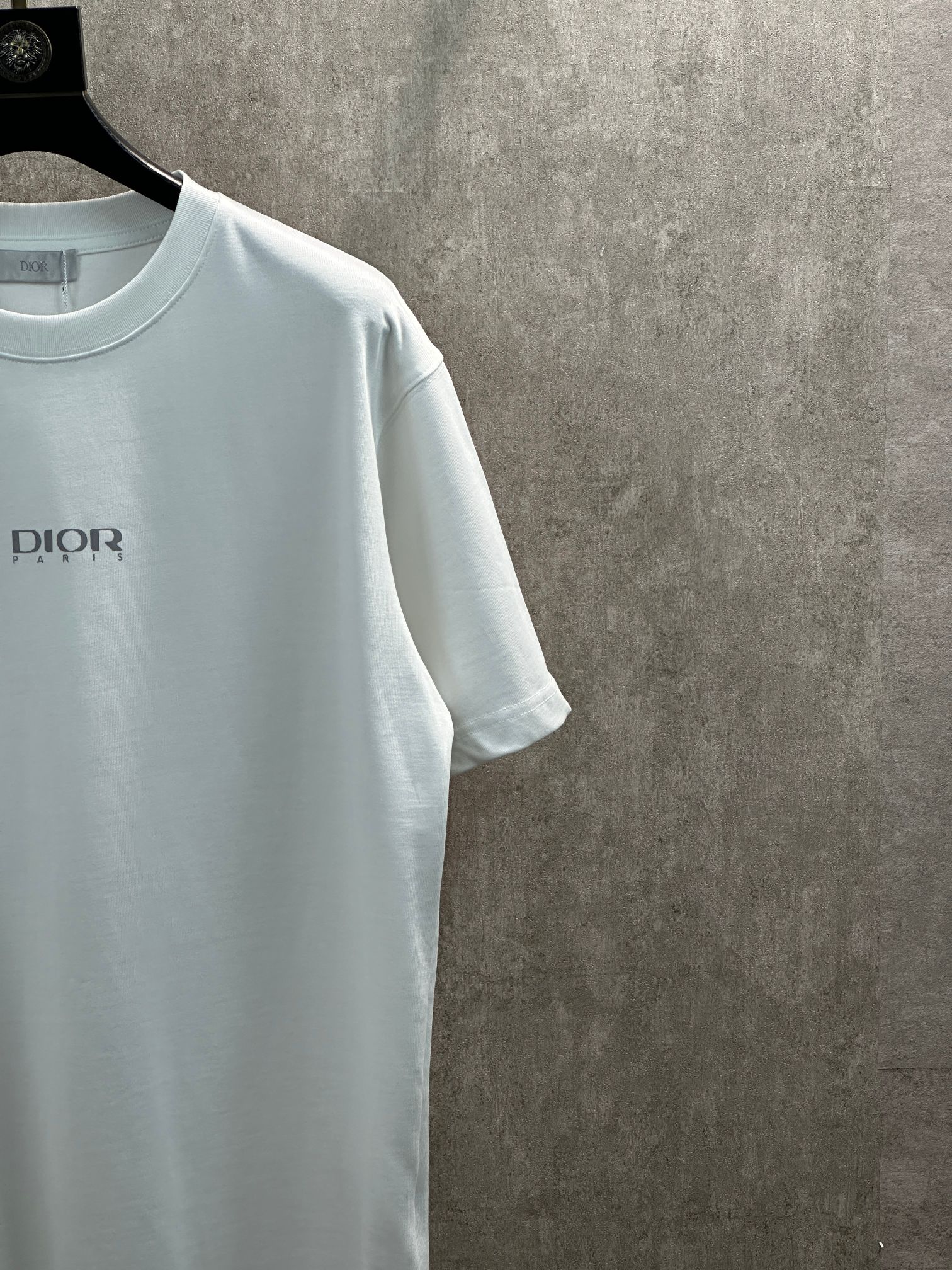디올(DIOR) 리플렉티브 프린트 반팔 티셔츠 의류
