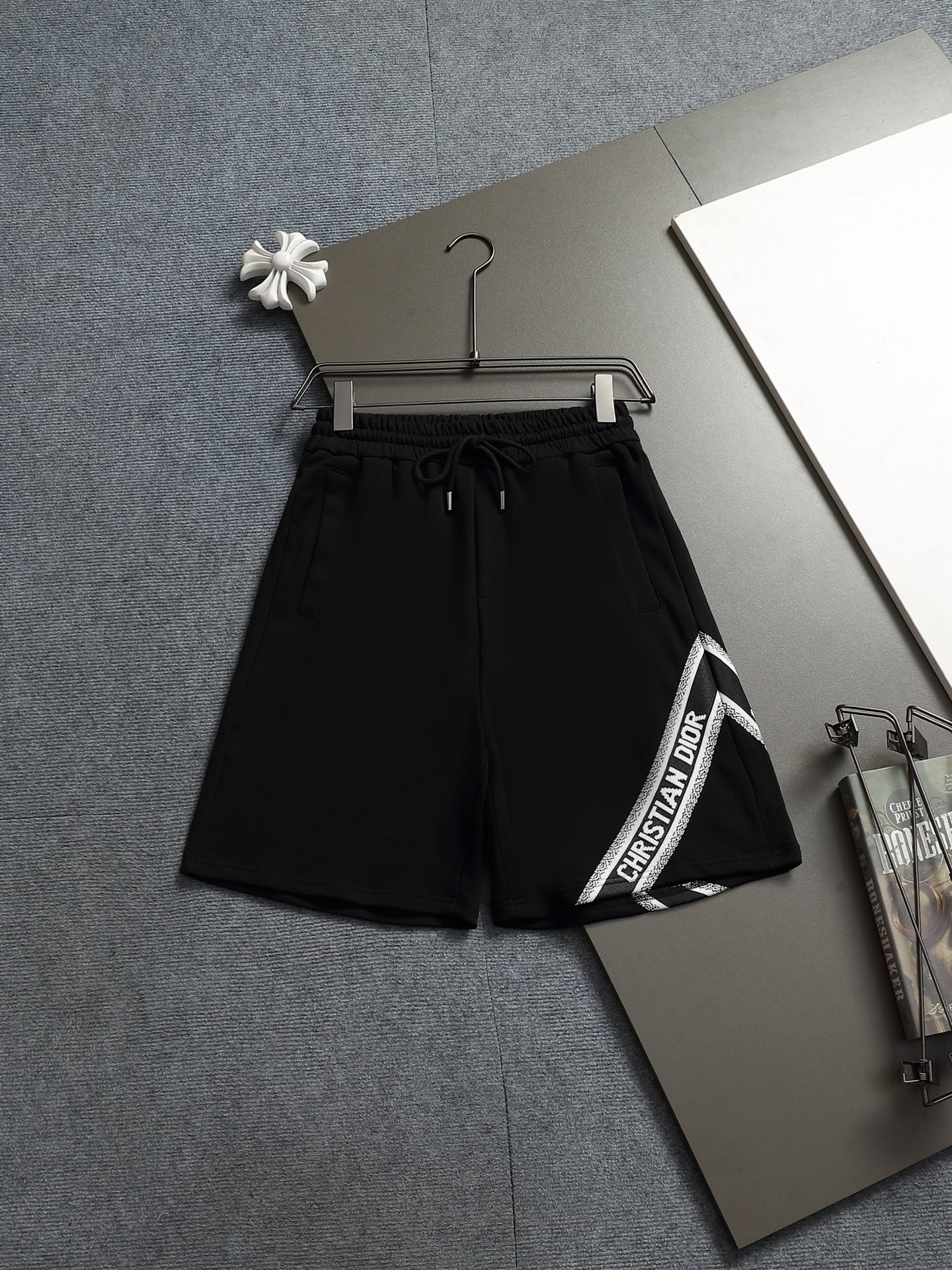디올(DIOR) 테이프 배색 테리 니트 쇼츠 하의 의류