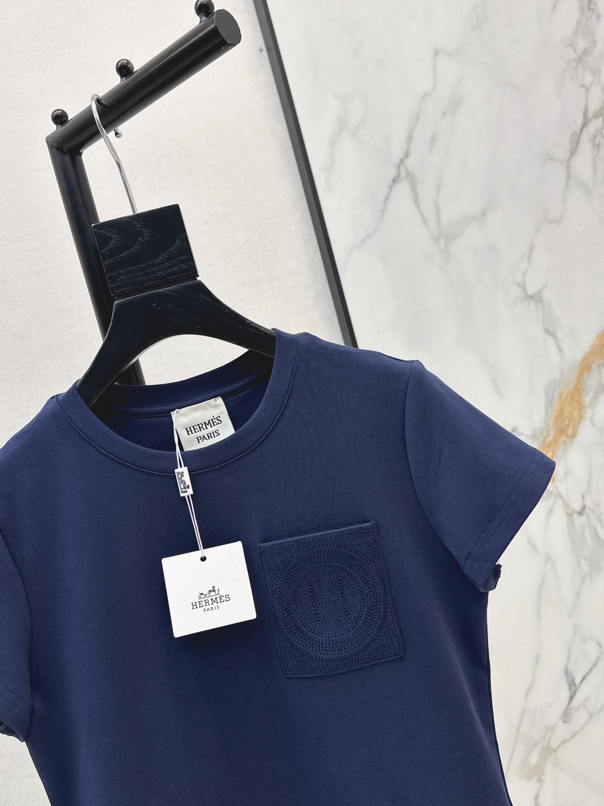 [Hermes] 에르메스 26SS 크롭 슬림핏 반팔 티셔츠 의류