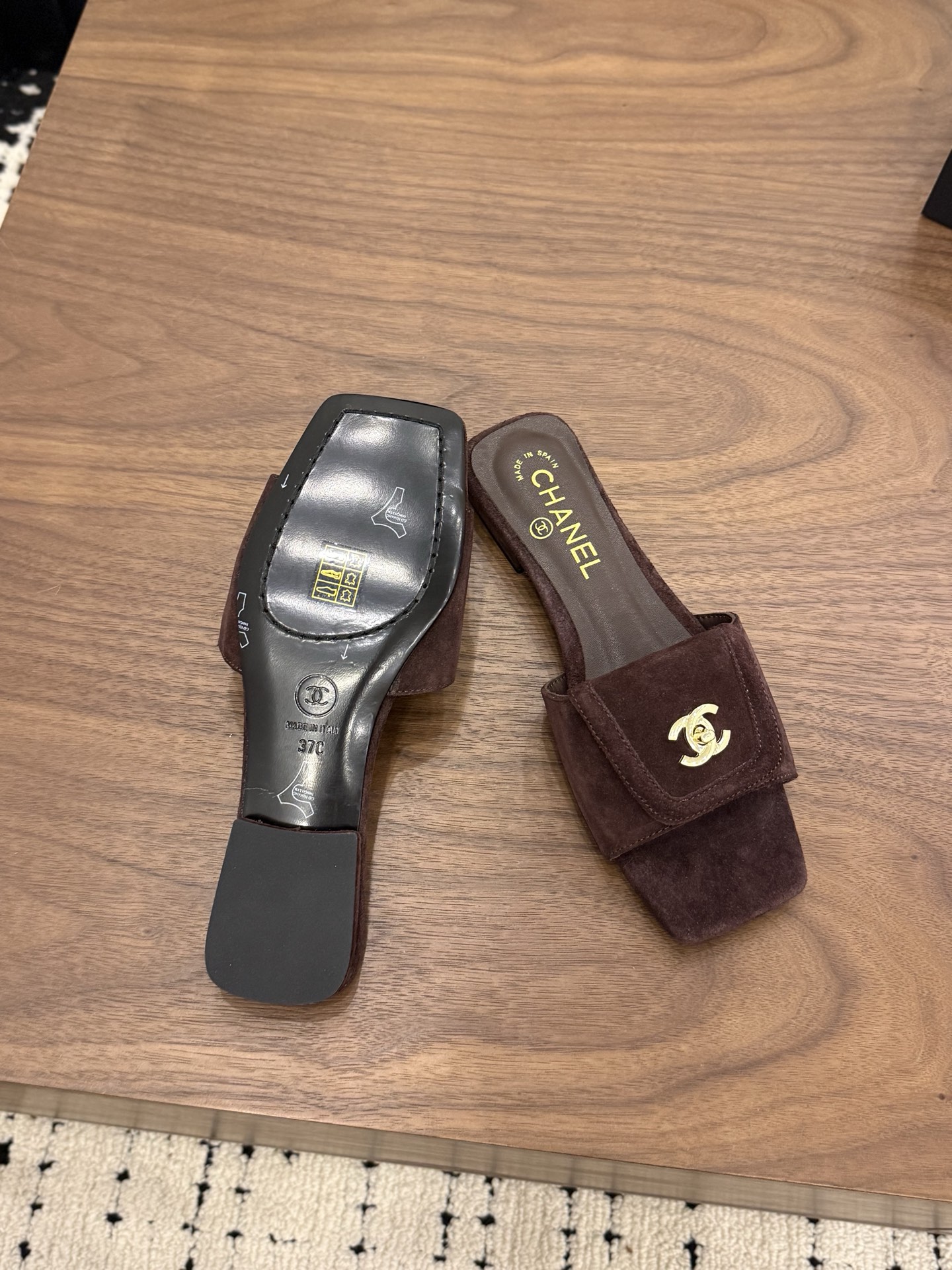 샤넬(CHANEL) 버클 스퀘어토 플랫 슬리퍼 신발