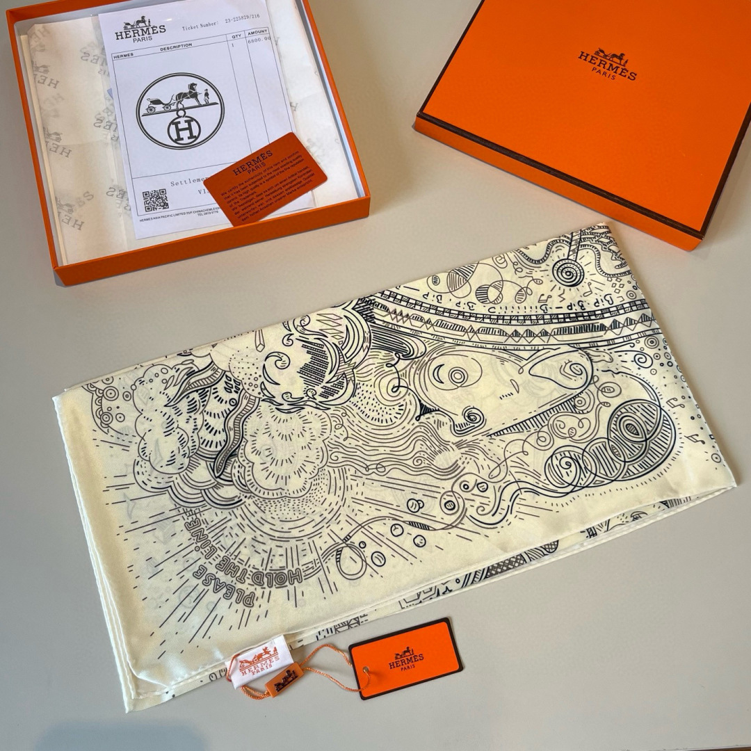 에르메스(HERMES) 온 더 라인 실크 목도리 스카프