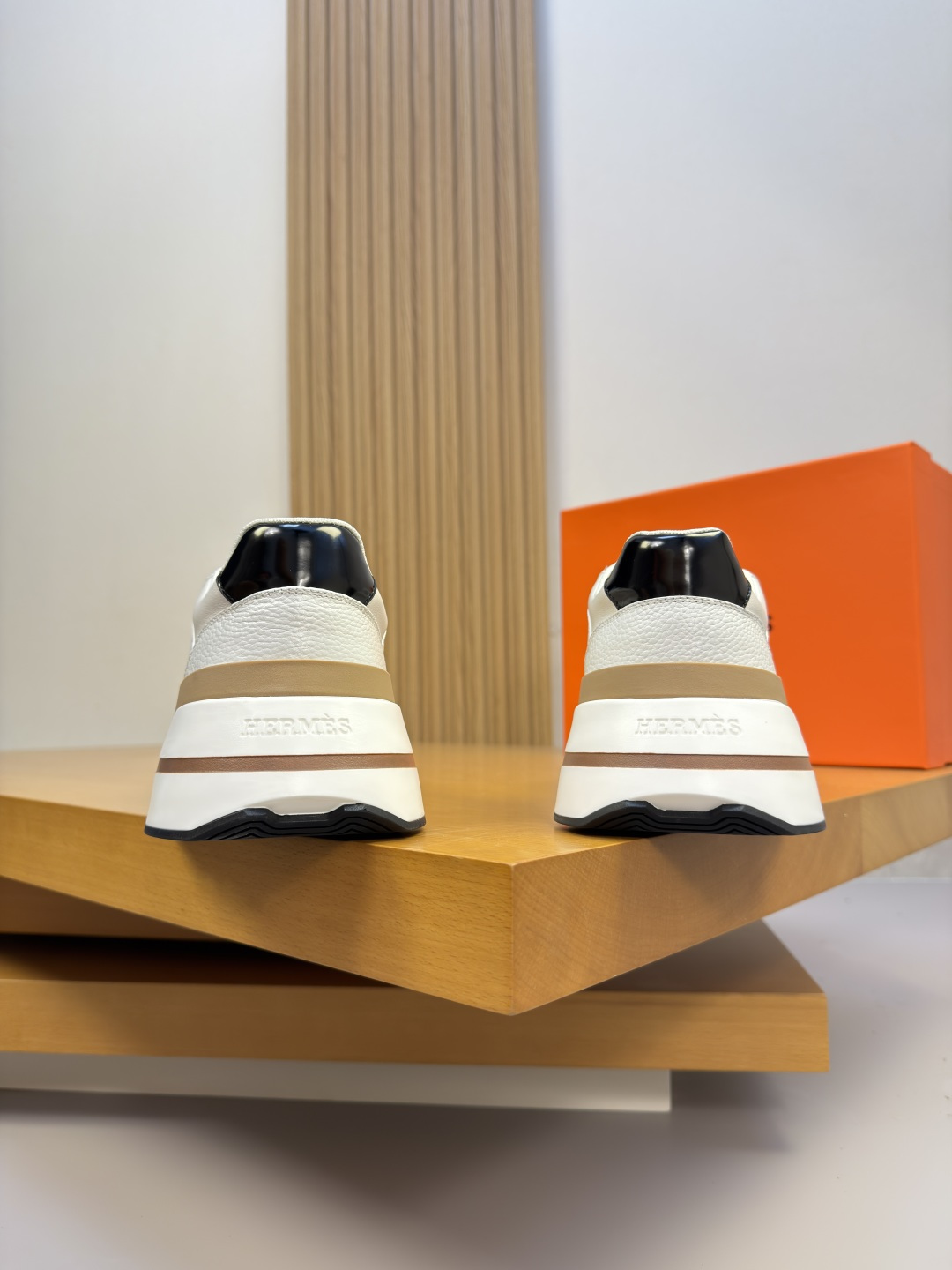 [Hermes] 에르메스 프리미엄 슈링크 & 나파 콤비 스니커즈 신발