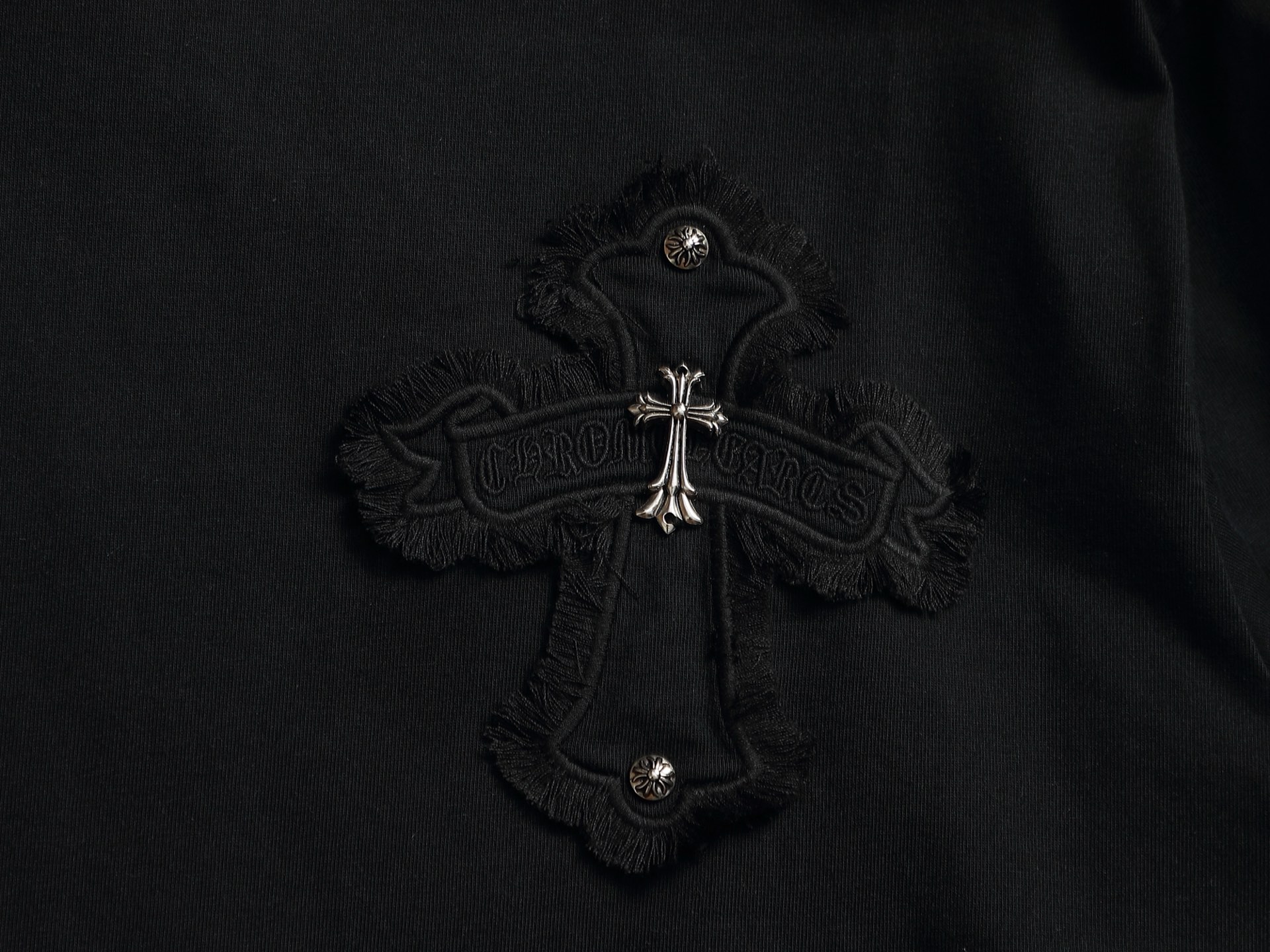 크롬하츠(CHROME HEARTS) 크로스 패치 자수 반팔 티셔츠 상의 의류