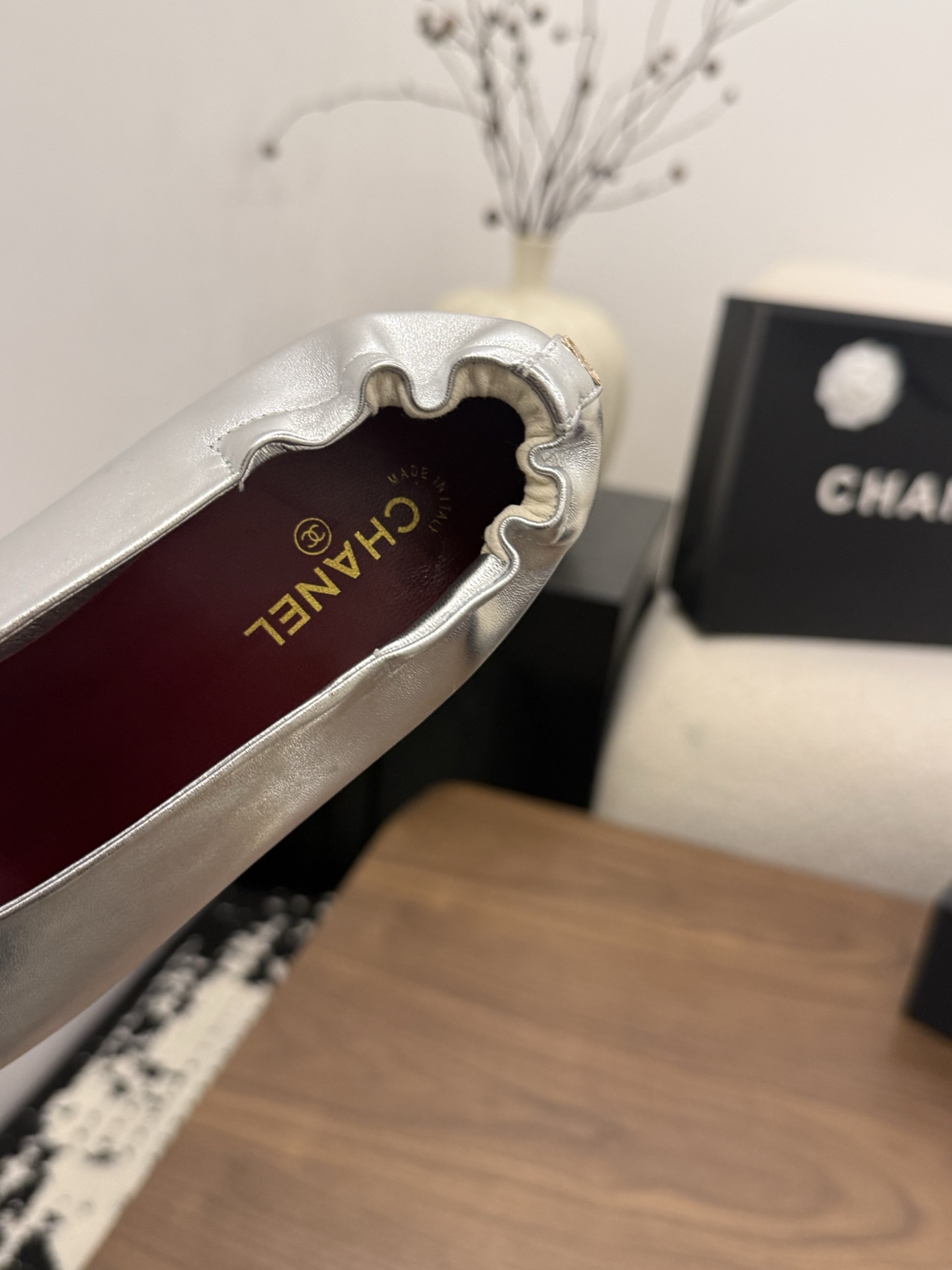 샤넬(CHANEL) 주름 디테일 스틸레토 펌프스 신발