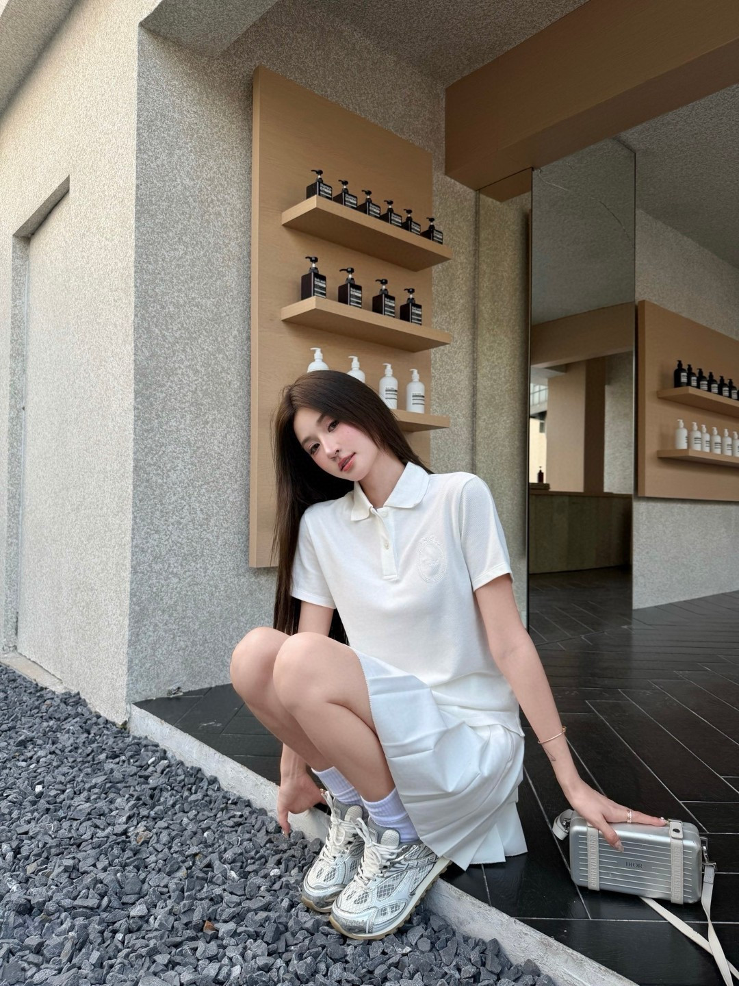 디올(DIOR) 메달리온 로고 자수 반팔 폴로 티셔츠 상의 의류