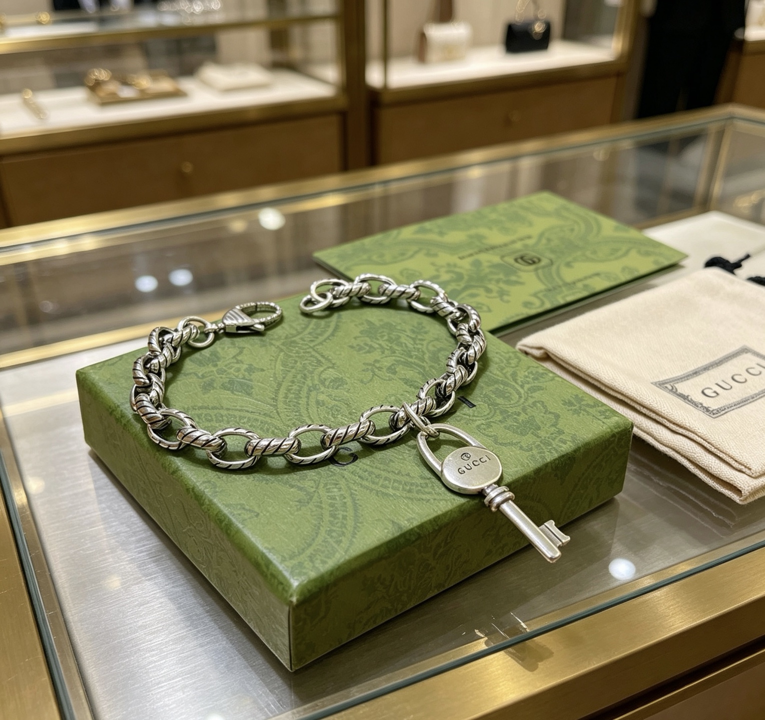 구찌(GUCCI) 샌드 텍스처 체인 팔찌 악세사리