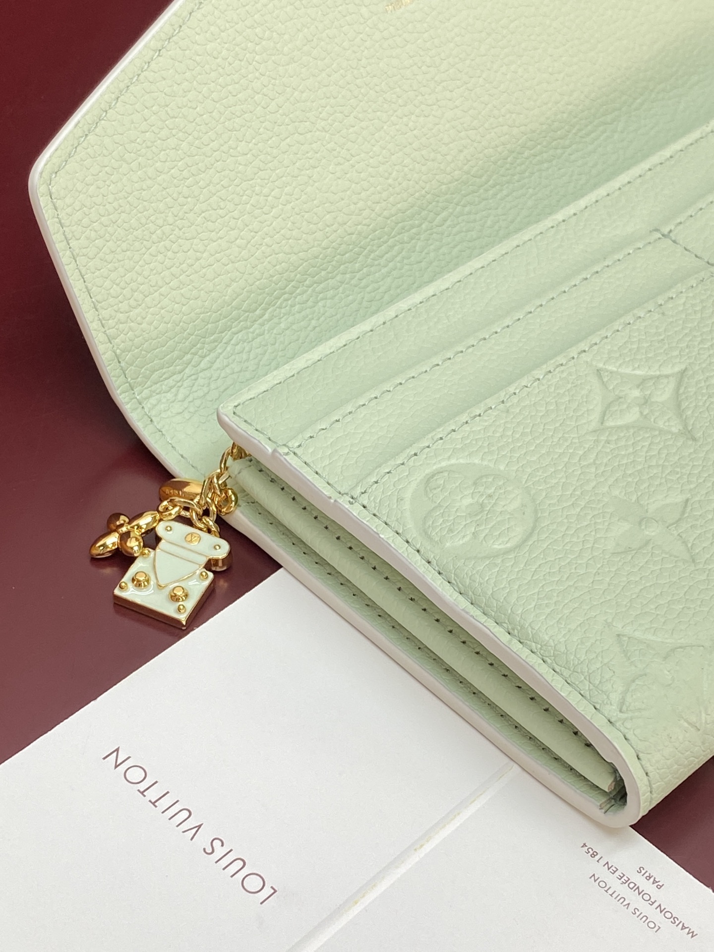 [Louis Vuitton] LV 루이비통 엠프레인 하이 섬머 Sarah 사라 월렛 지갑 M2A359