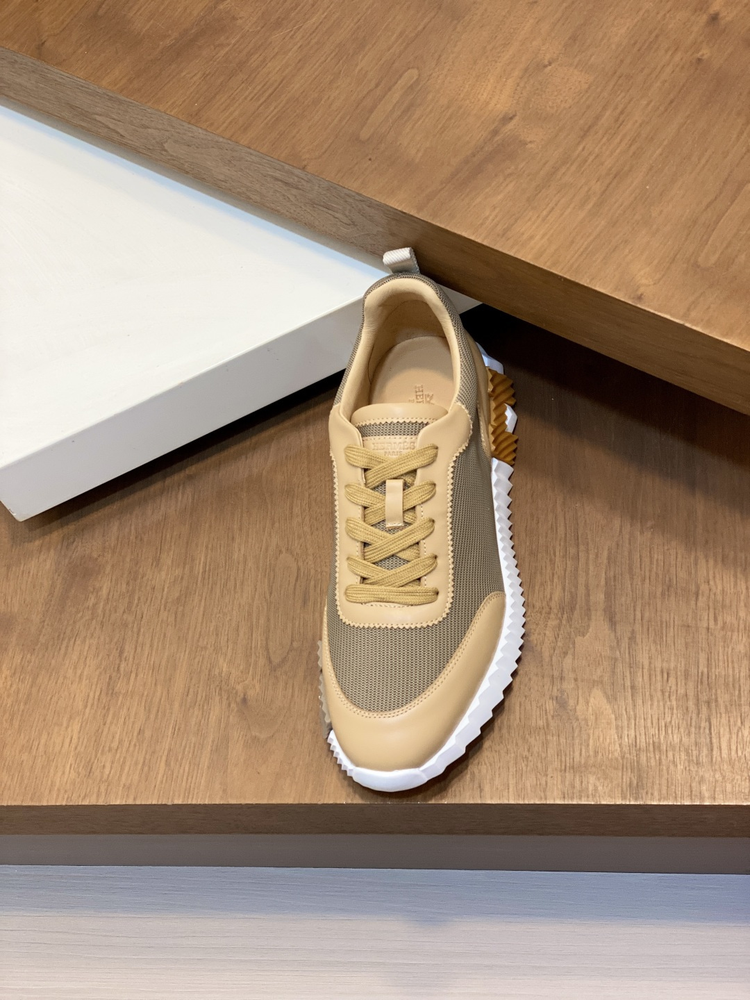 [Hermes] 에르메스 바운싱(Bouncing) 프리미엄 카프스킨, 스웨이드 & 메시 콤비 스니커즈 신발