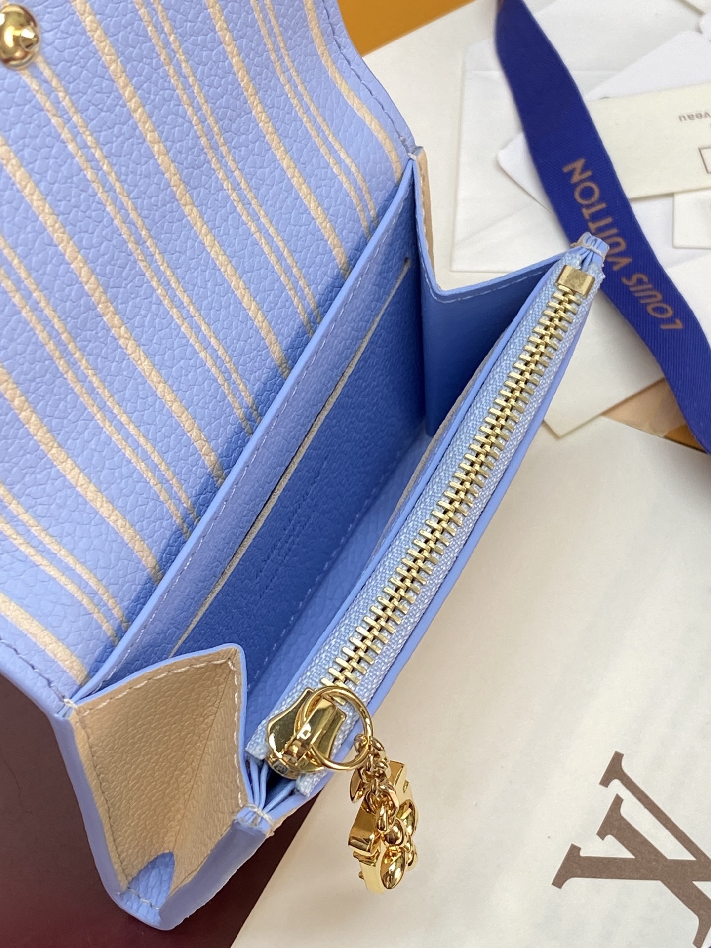 [Louis Vuitton] LV 루이비통 엠프레인 하이 섬머 Rosalie 로잘리 코인 지갑 M29805