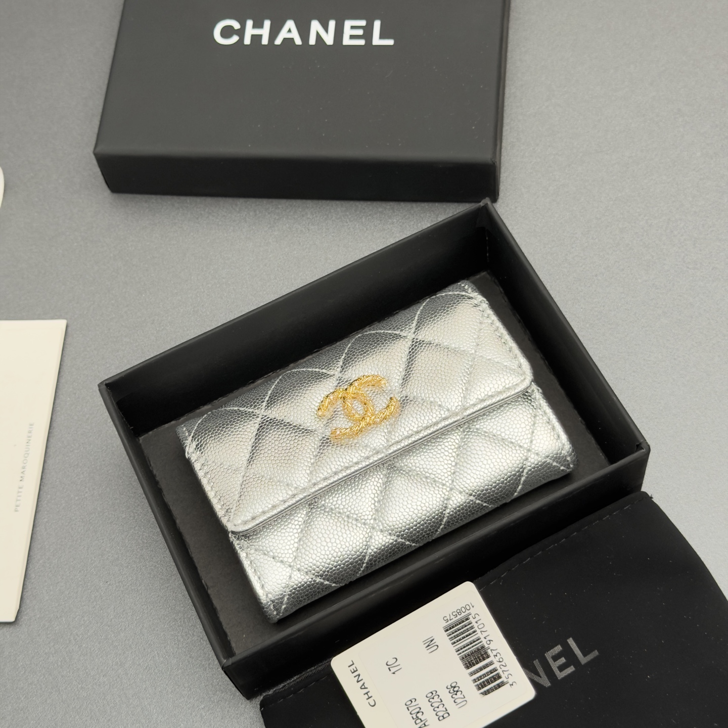 [Chanel] 샤넬 26SS 캐비어 멀티 젬스톤 카드 홀더 지갑