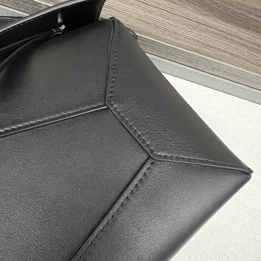 Loewe 로에베 퍼즐 미디엄 소프트 레더 백 가방