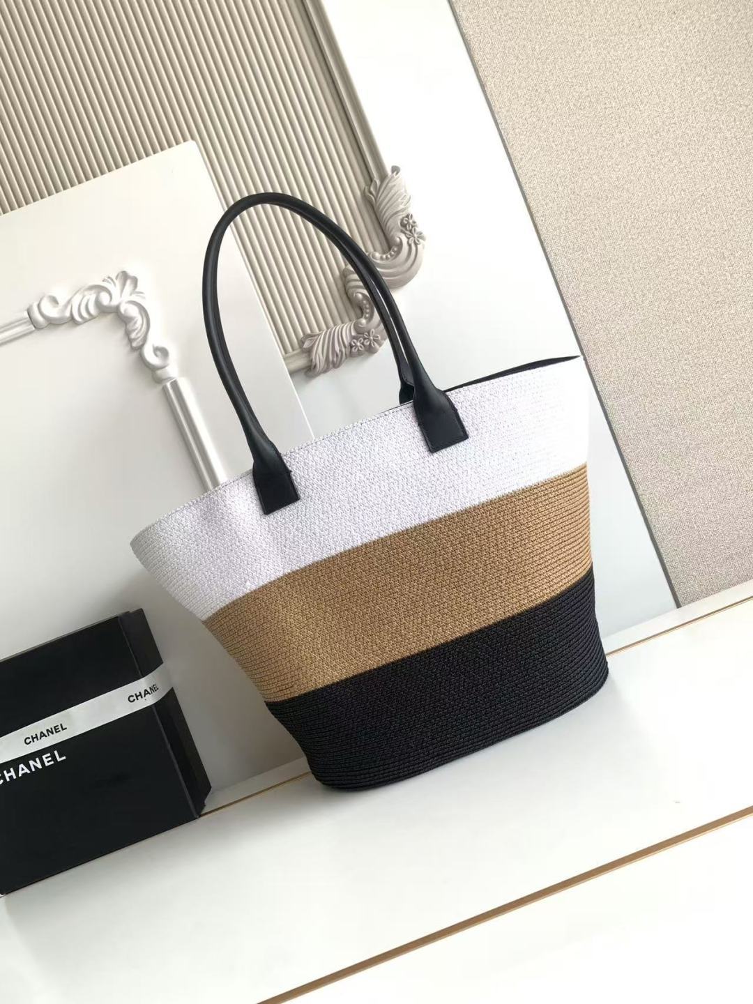 Chanel 샤넬 26C 라피아 & 스웨이드 위빙 쇼핑백 토트백 (AS6148) 가방