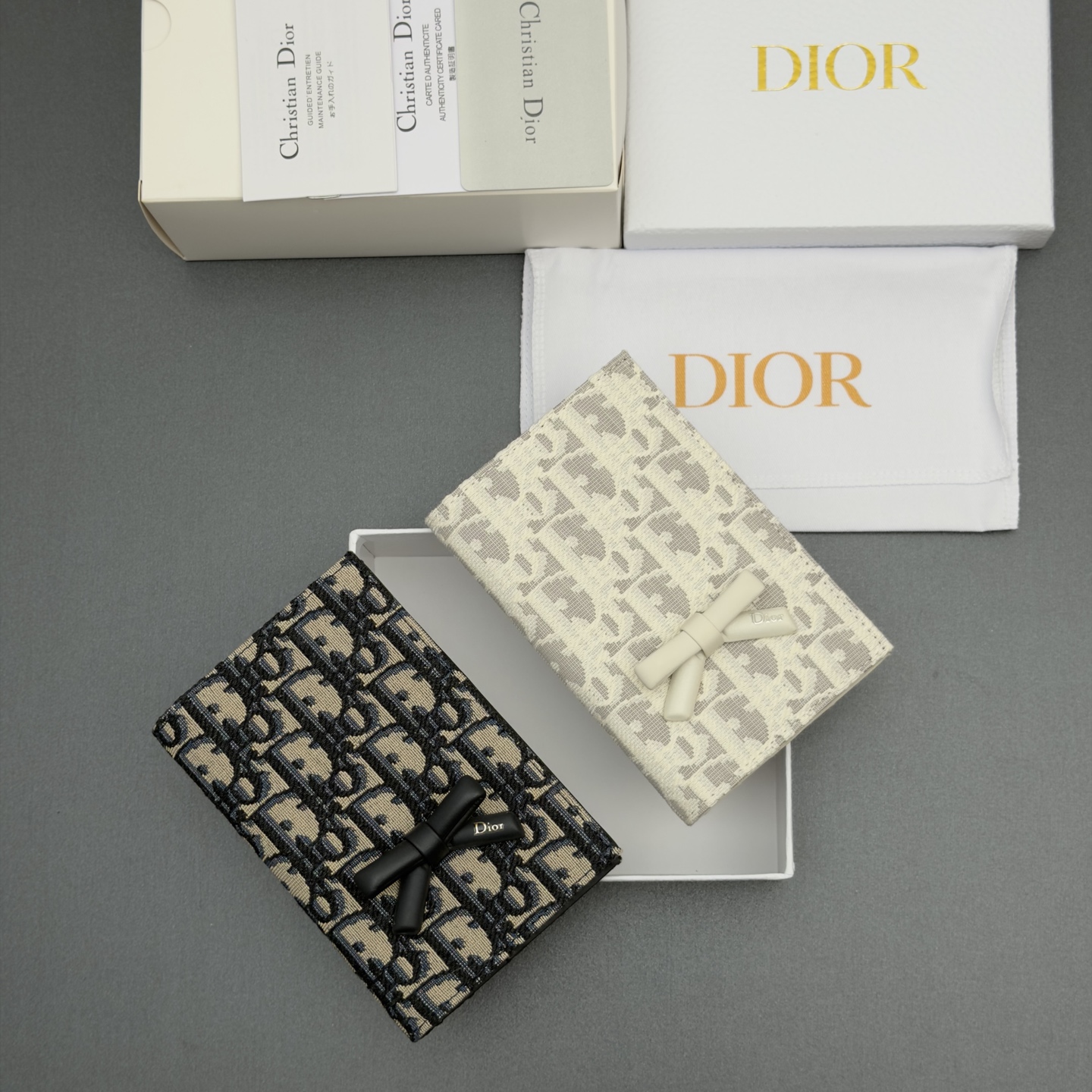 [Dior] 디올 Promenade 프롬나드 오블리크 자카드 패스포트 홀더 지갑