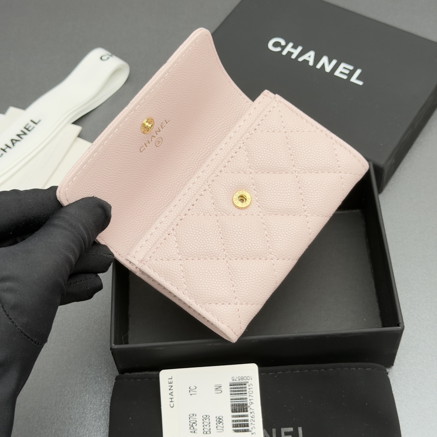 [Chanel] 샤넬 26SS 캐비어 멀티 젬스톤 카드 홀더 지갑