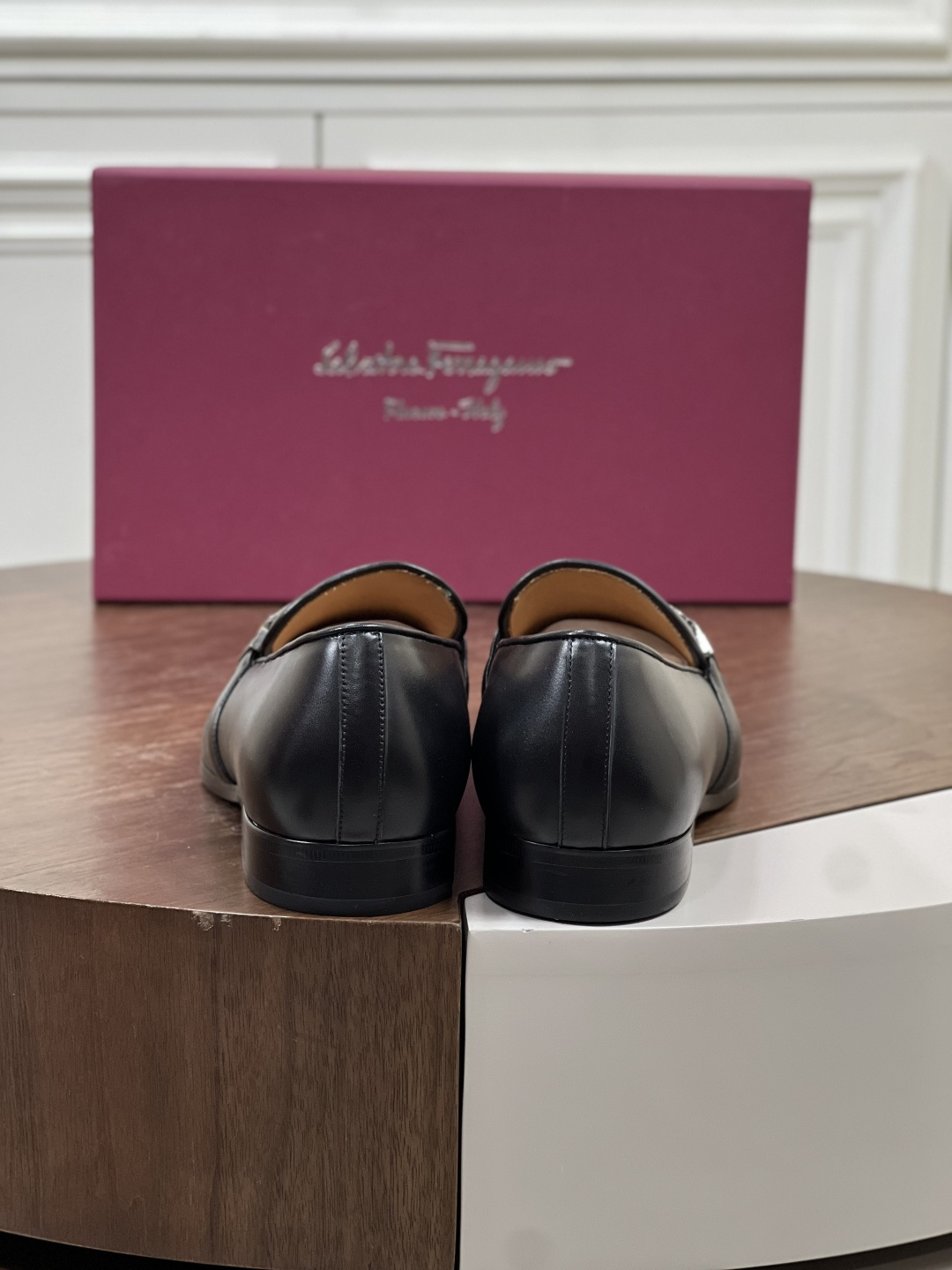 Ferragamo 페라가모 남성 클래식 비즈니스 로퍼 구두 신발