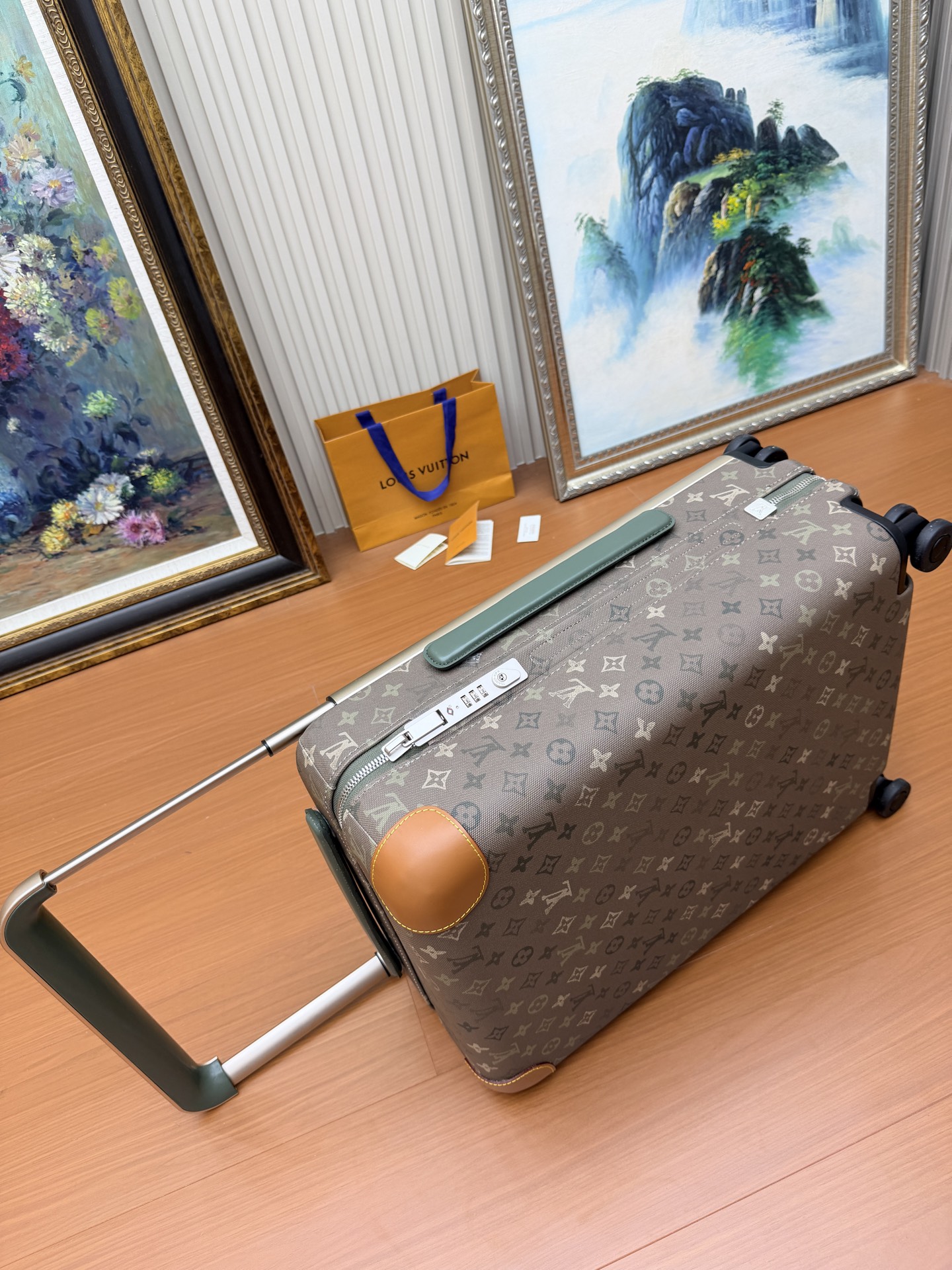 [Louis Vuitton] LV 루이비통 AM26958 최고급 오리지널 캐리어 (기내 반입 가능)