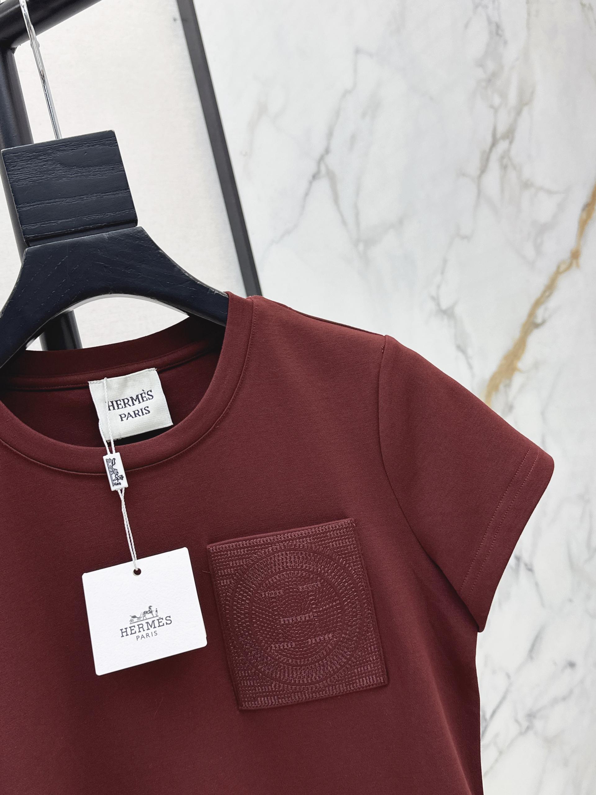 [Hermes] 에르메스 26SS 크롭 슬림핏 반팔 티셔츠 의류
