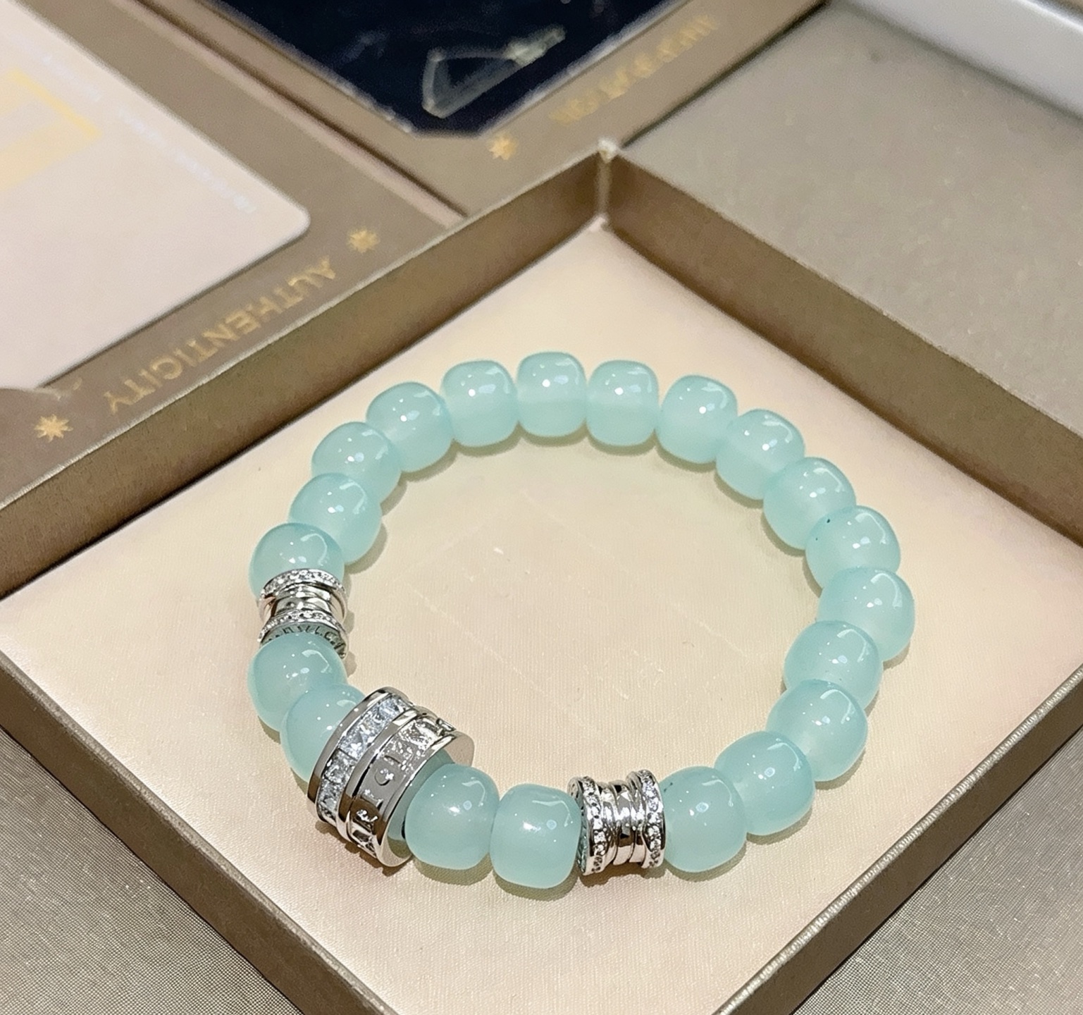 불가리(BVLGARI) 디바스 드림 스톤 팔찌 악세사리