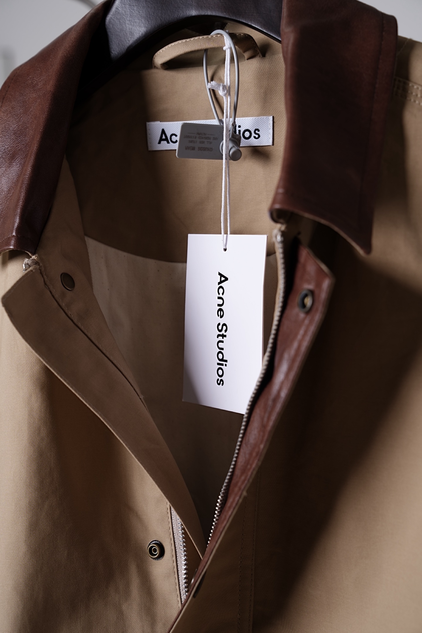 아크네(Acne studios) 레더 로고 트윌 재킷 상의 의류