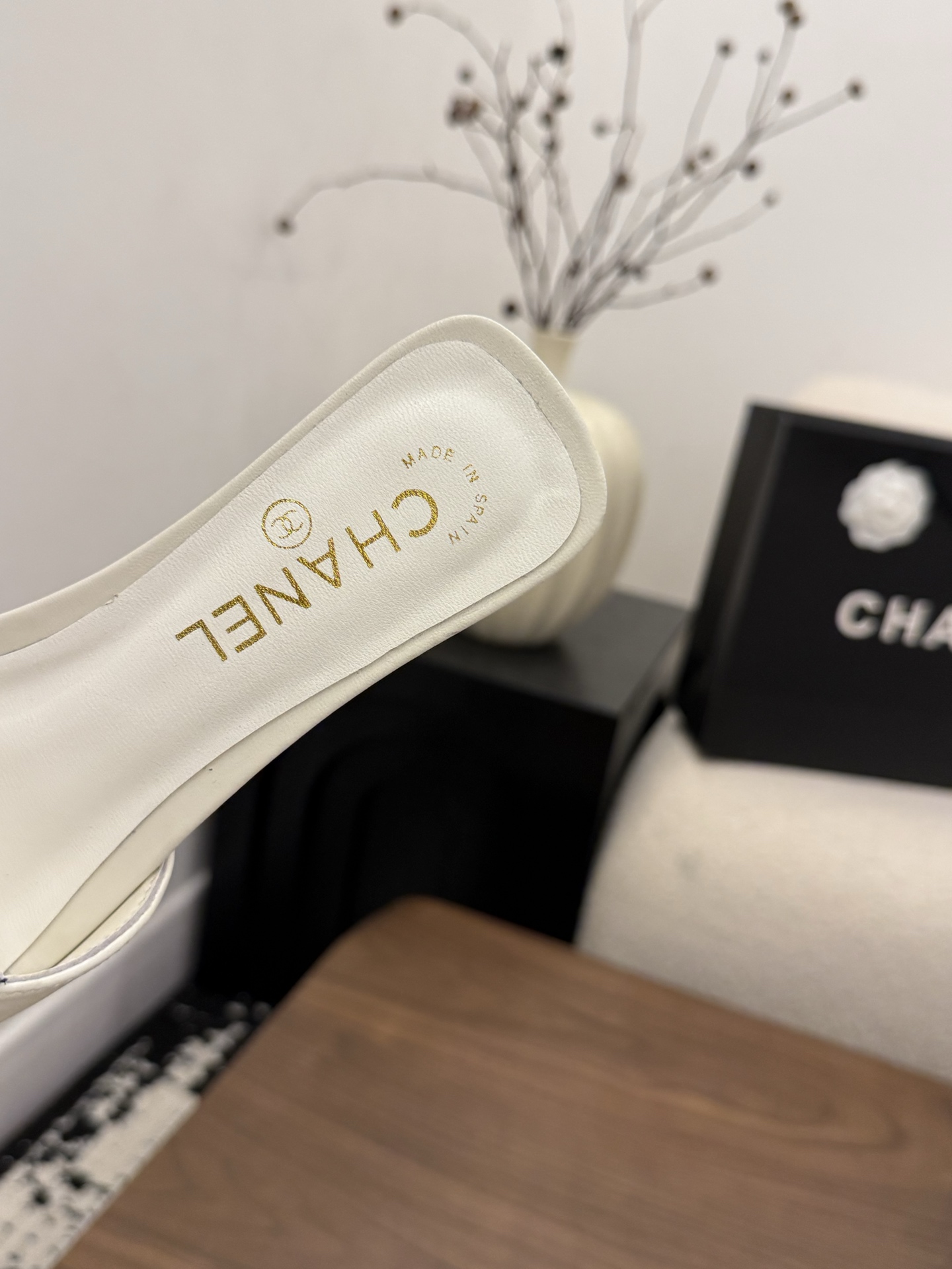 샤넬(CHANEL) 버클 스퀘어토 플랫 슬리퍼 신발