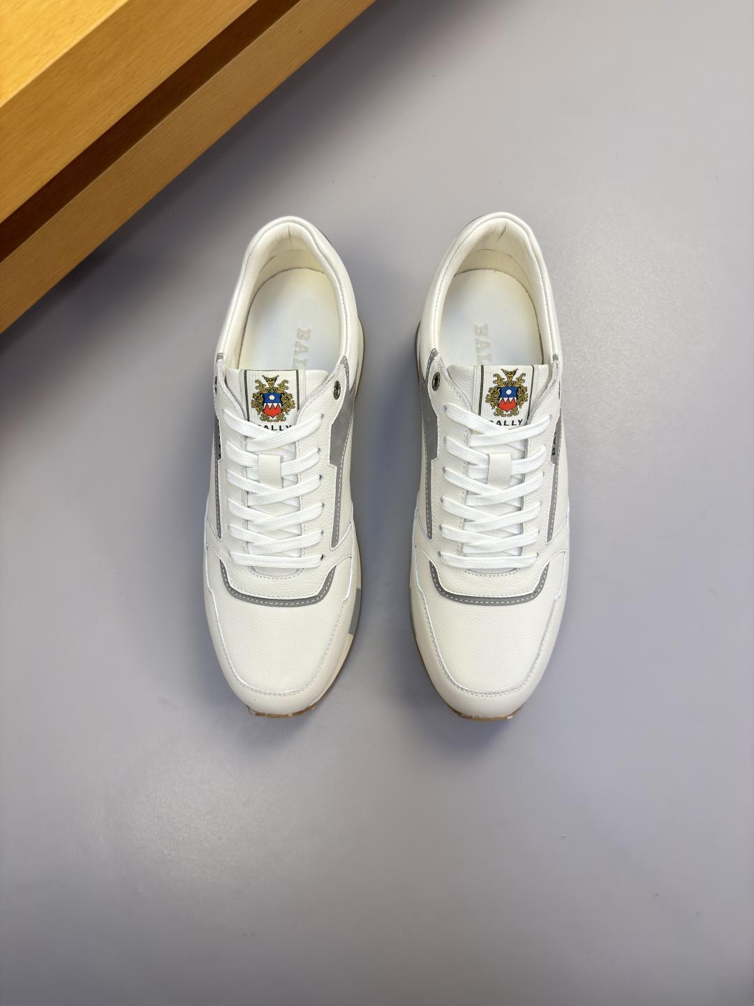 [Bally] 발리 프리미엄 나파·페블 레더 & 스웨이드 콤비 스니커즈 신발