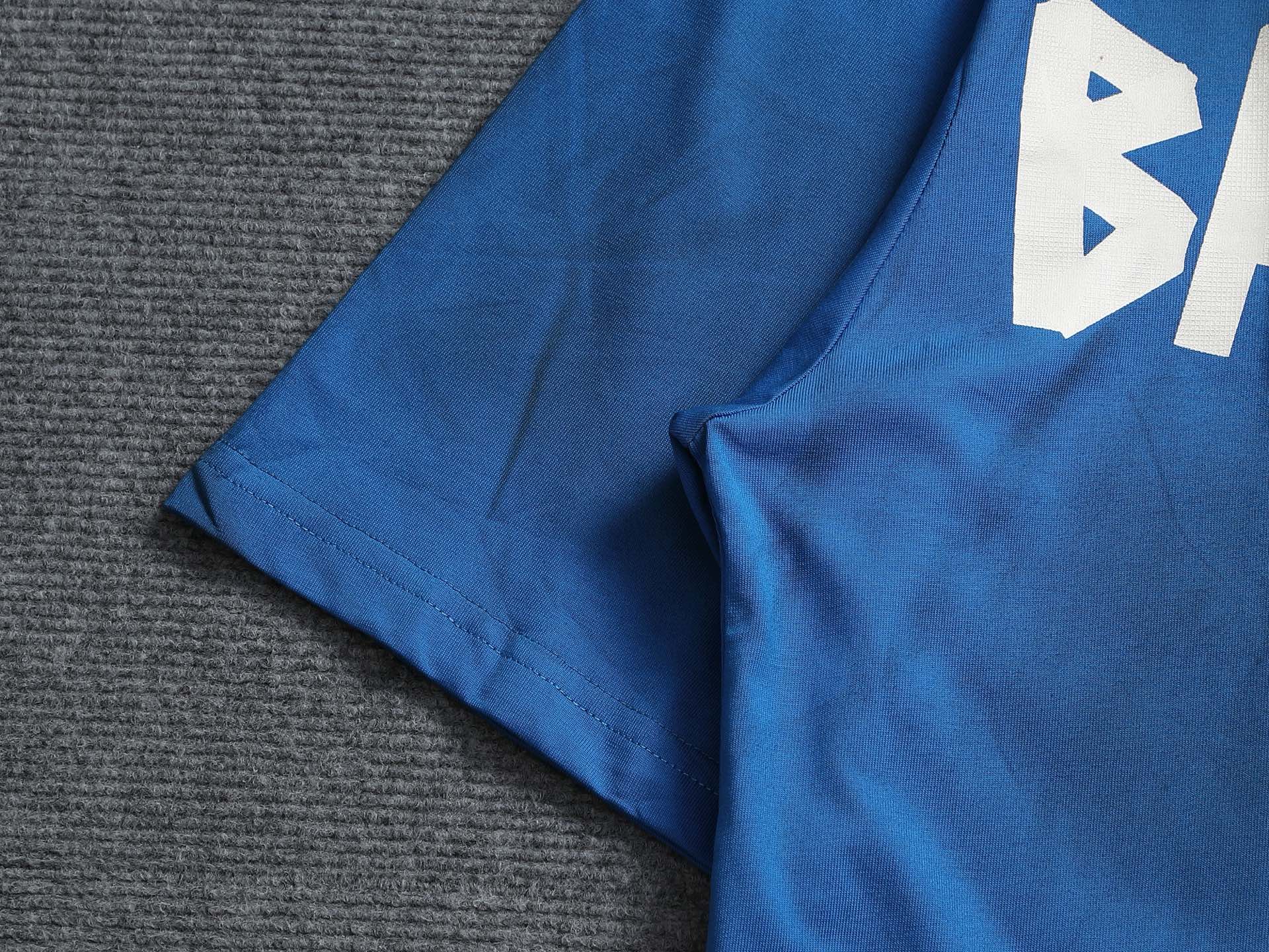 발렌시아가(BALENCIAGA) 테이프 프린팅 워싱 반팔 티셔츠 상의 의류