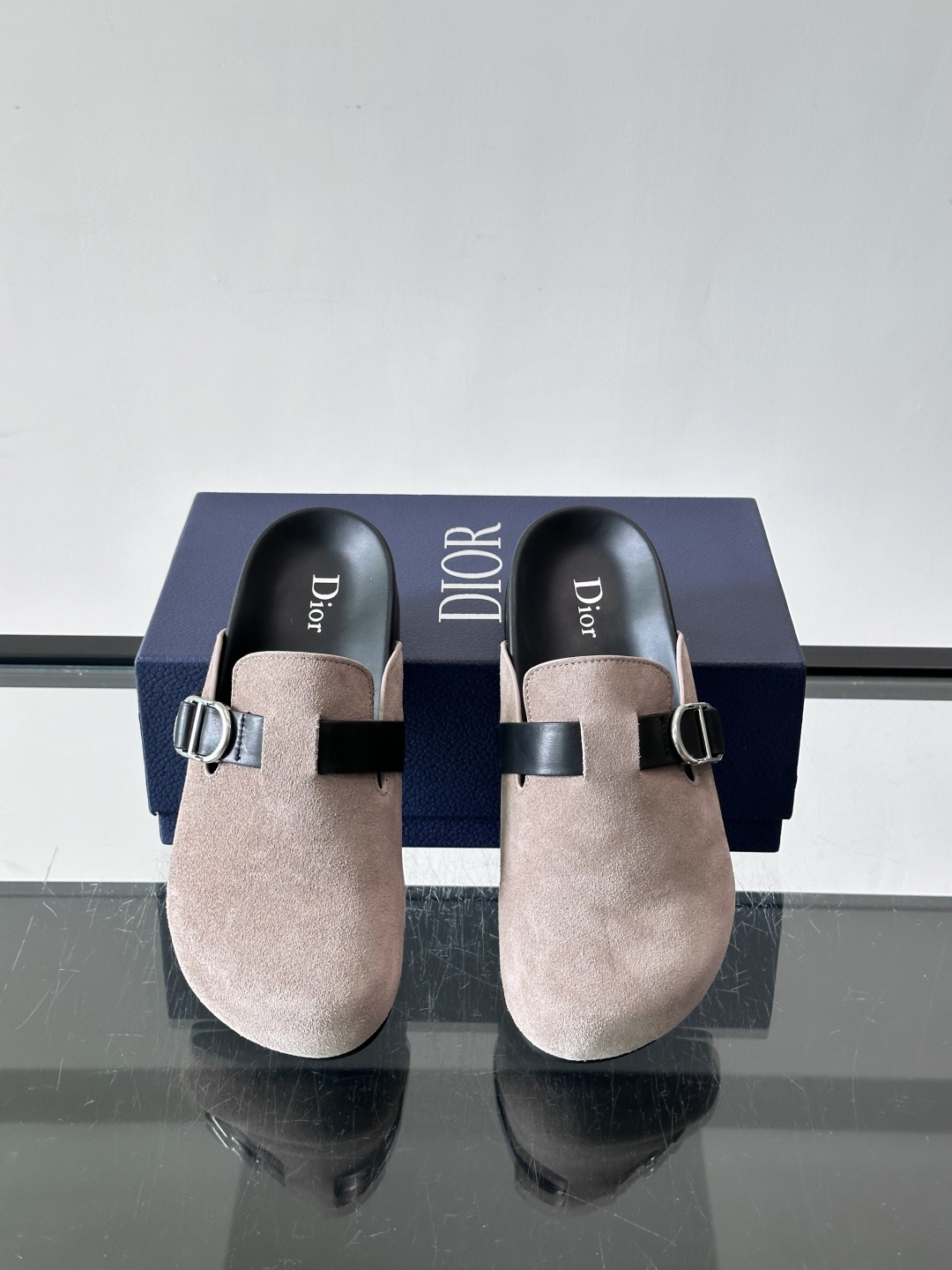 [Dior] 디올 아쿠아(Aqua) 스웨이드 뮬 / 슬라이드 슬리퍼 신발